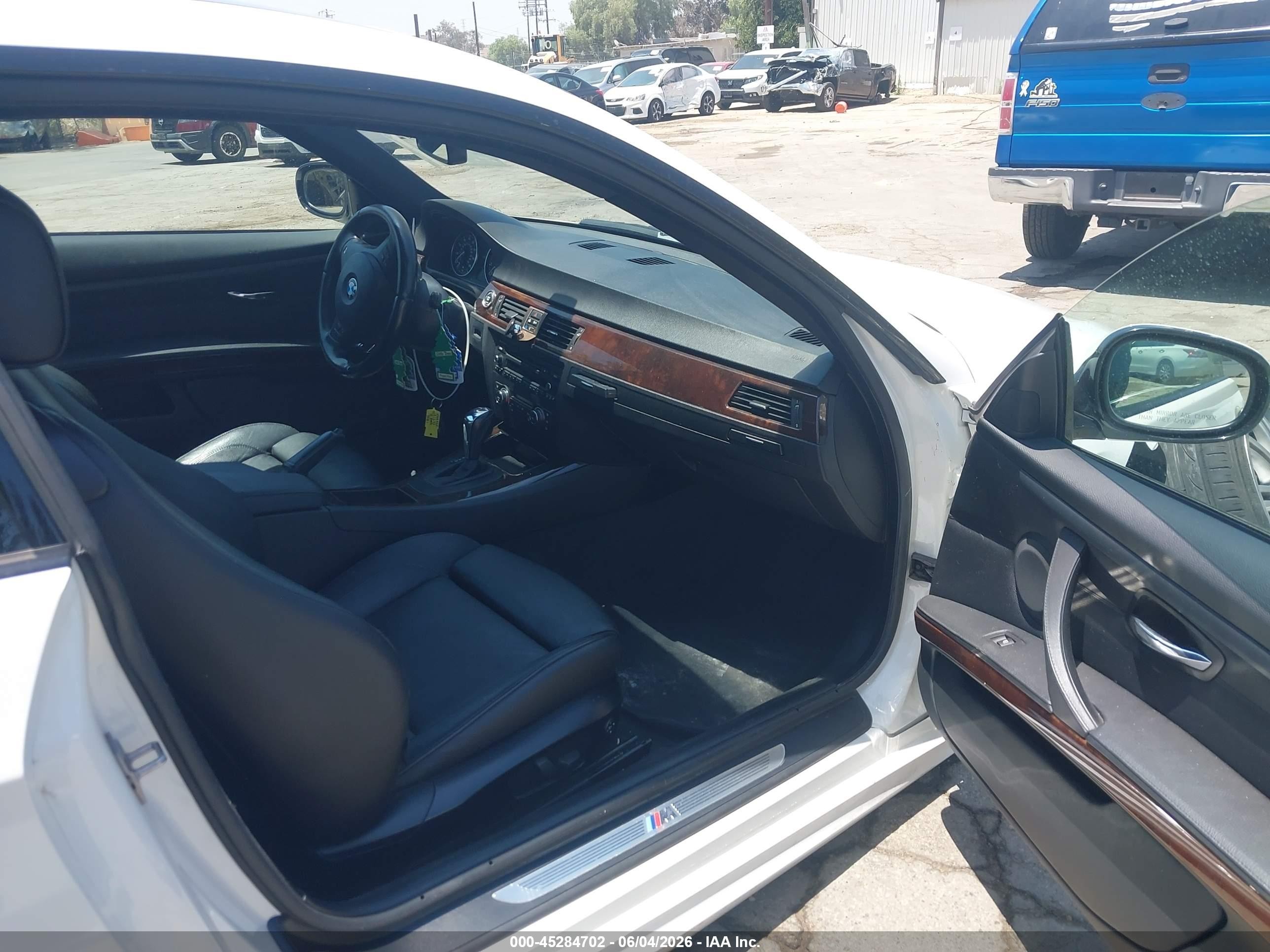 2012 Bmw 328i   White vin: WBAKE5C5XCE755871