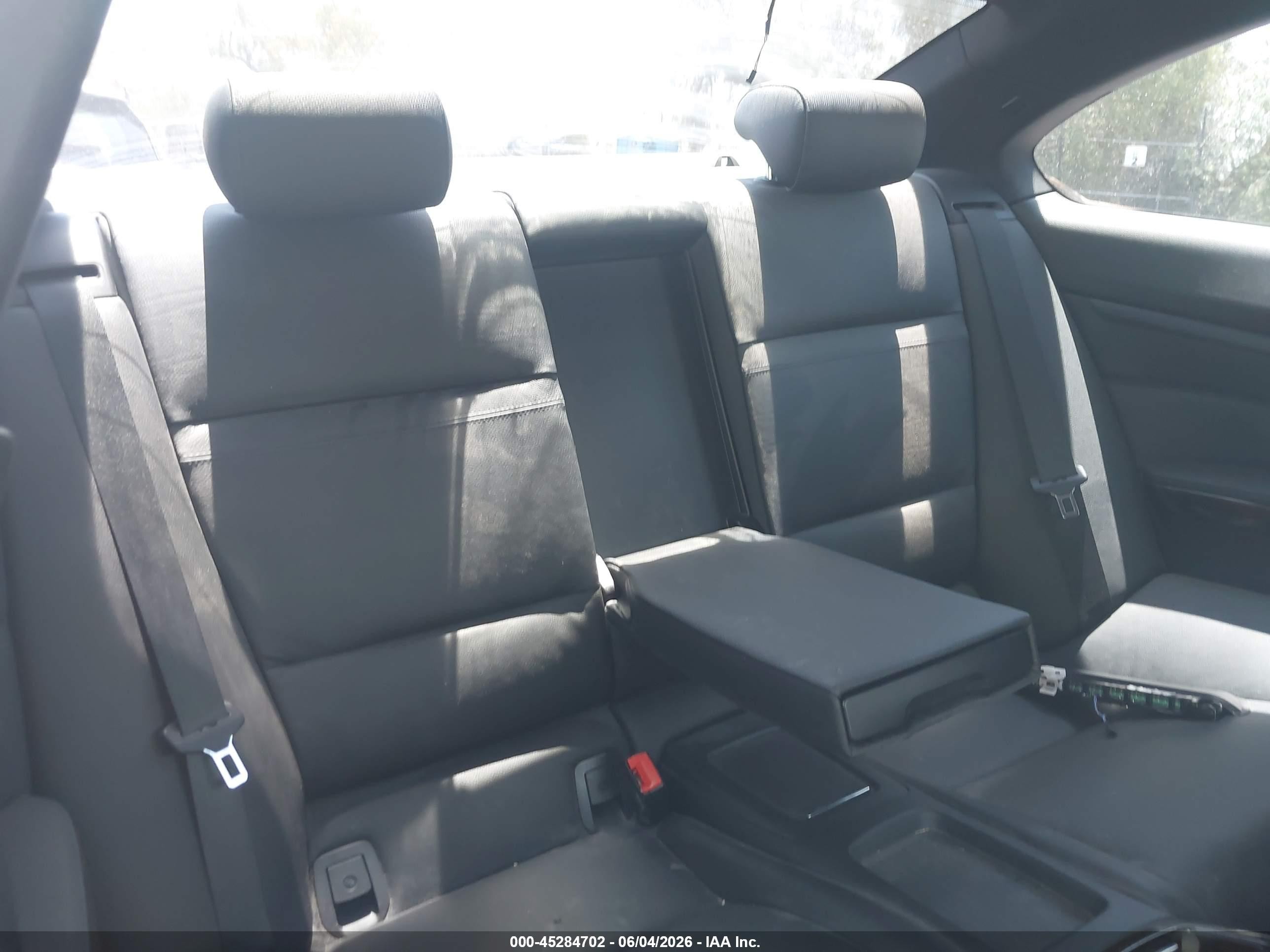 2012 Bmw 328i   White vin: WBAKE5C5XCE755871