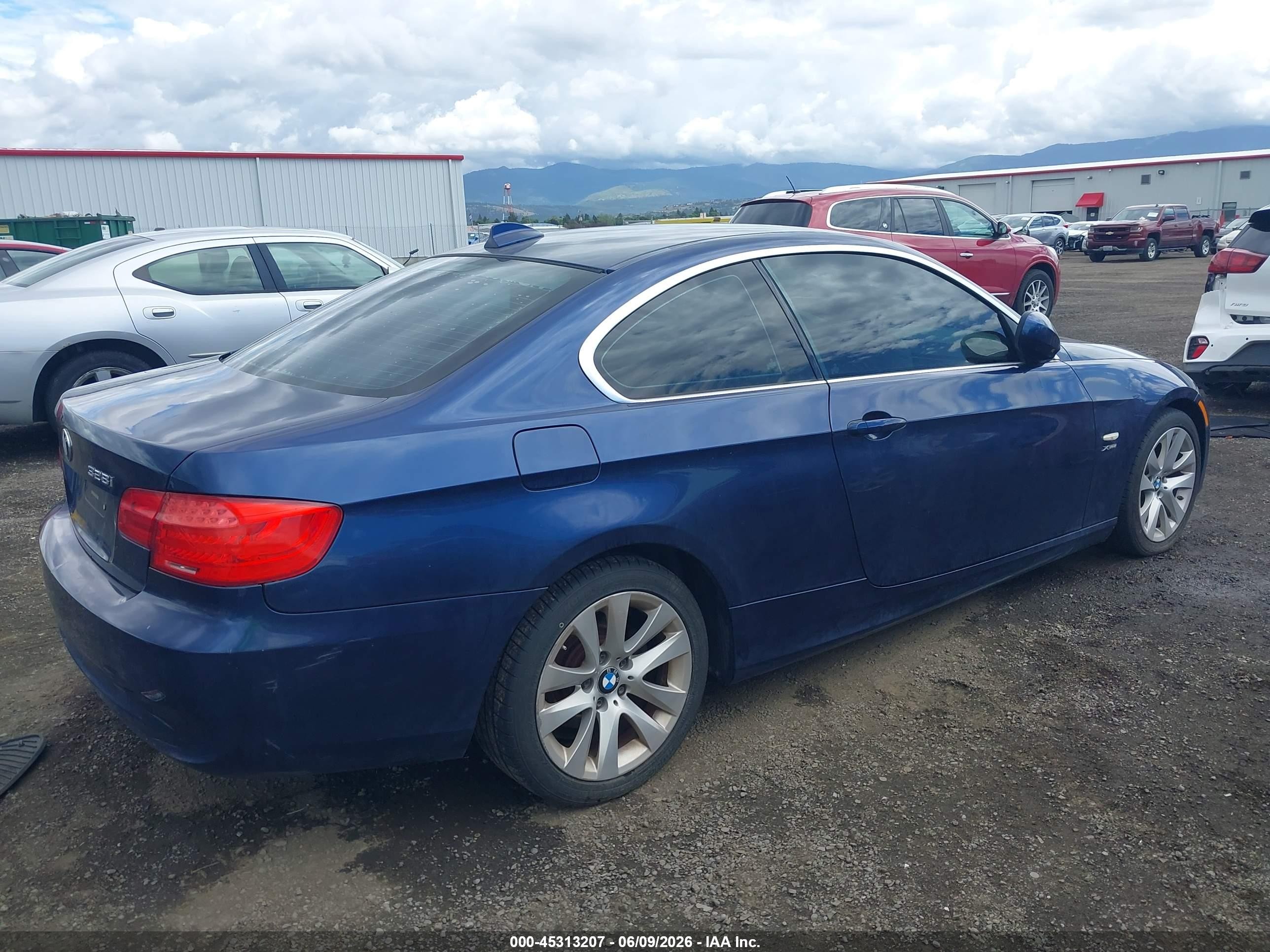 2011 Bmw 328i Xdrive Blue vin: WBAKF3C52BE566762