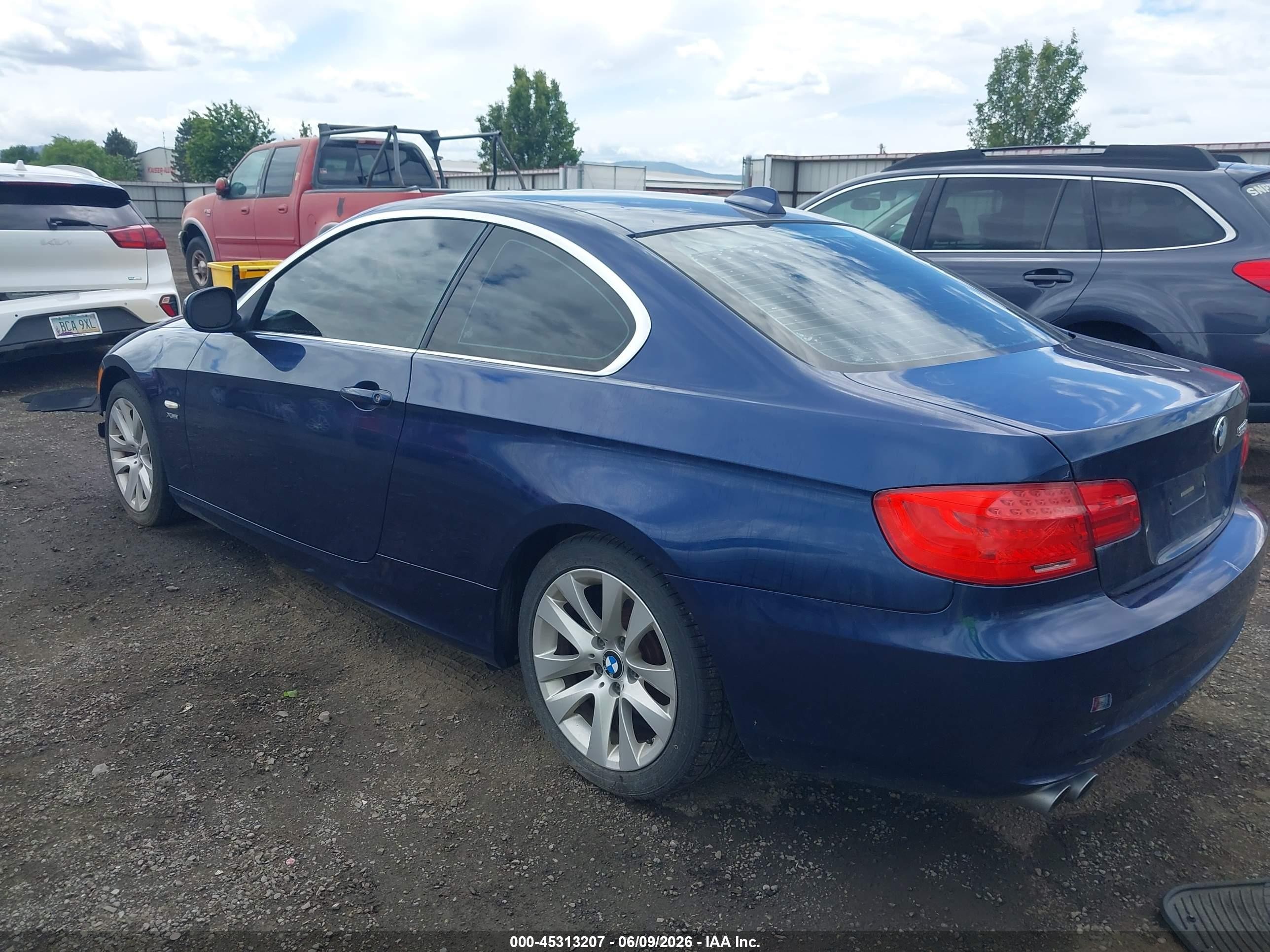 2011 Bmw 328i Xdrive Blue vin: WBAKF3C52BE566762