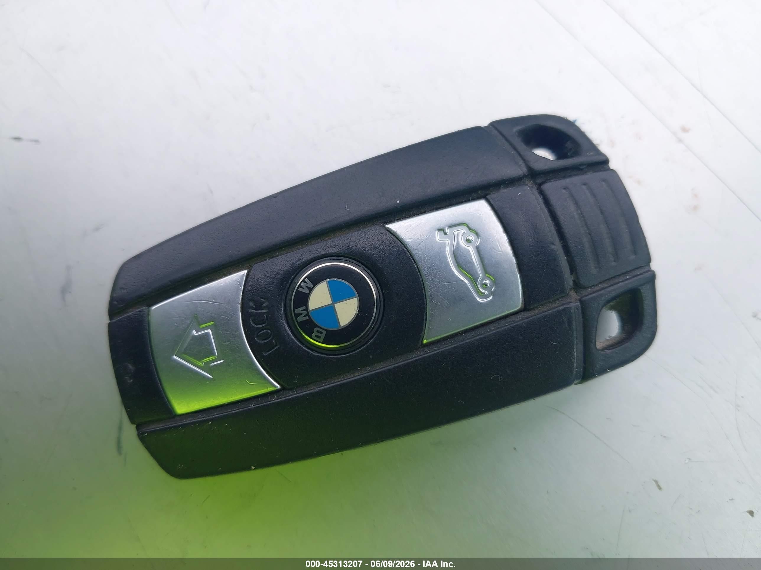 2011 Bmw 328i Xdrive Blue vin: WBAKF3C52BE566762