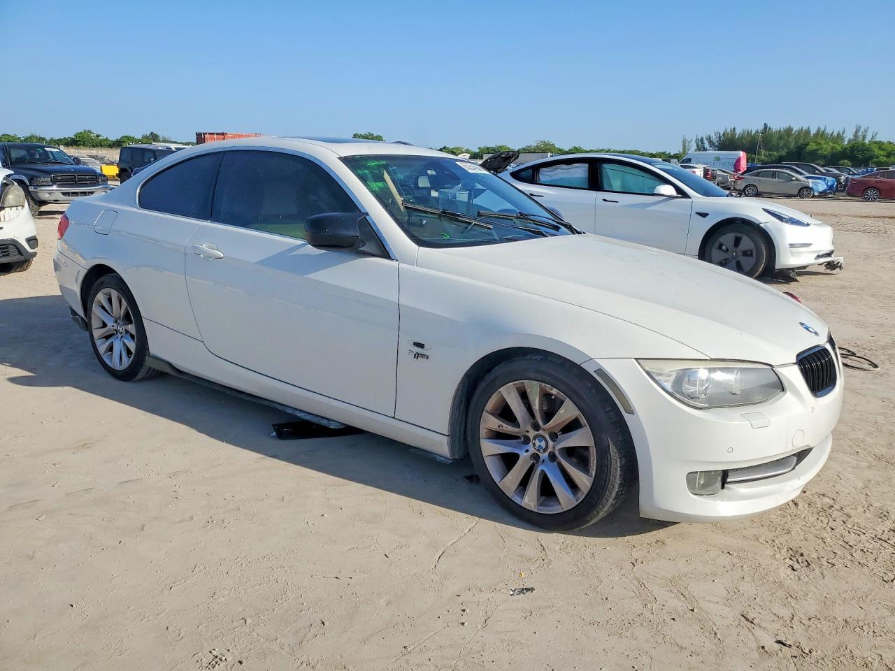 2013 Bmw 328 Xi White vin: WBAKF3C59DJ385605
