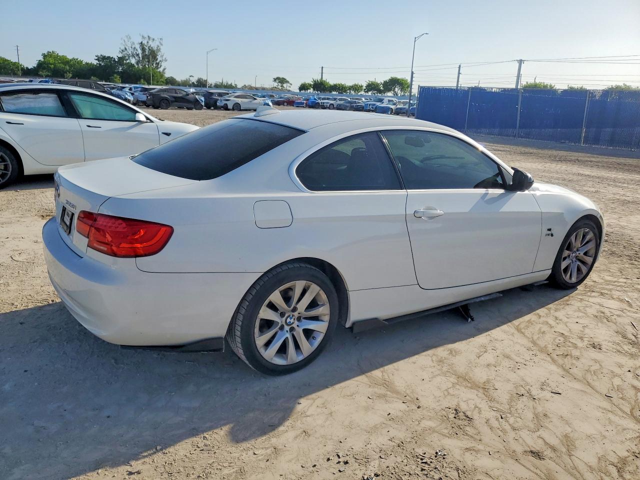 2013 Bmw 328 Xi White vin: WBAKF3C59DJ385605