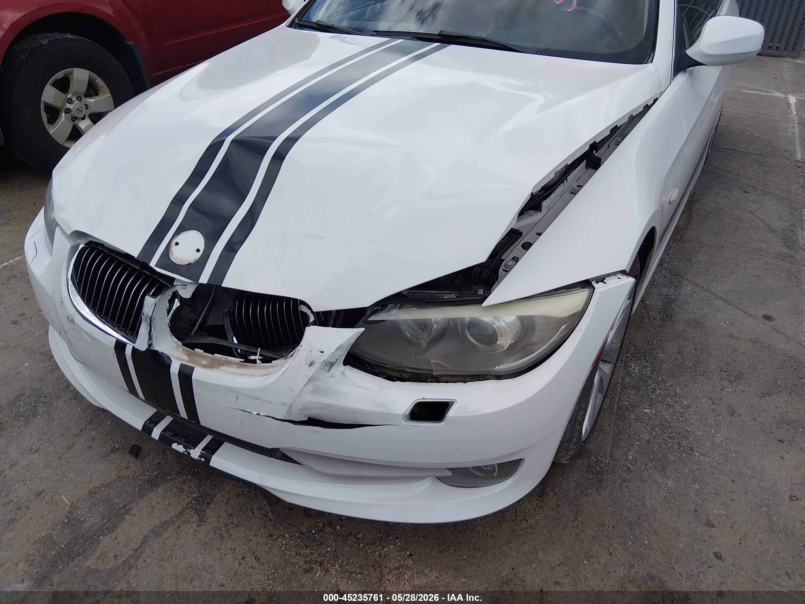 2011 Bmw 328i Xdrive White vin: WBAKF5C50BE395764