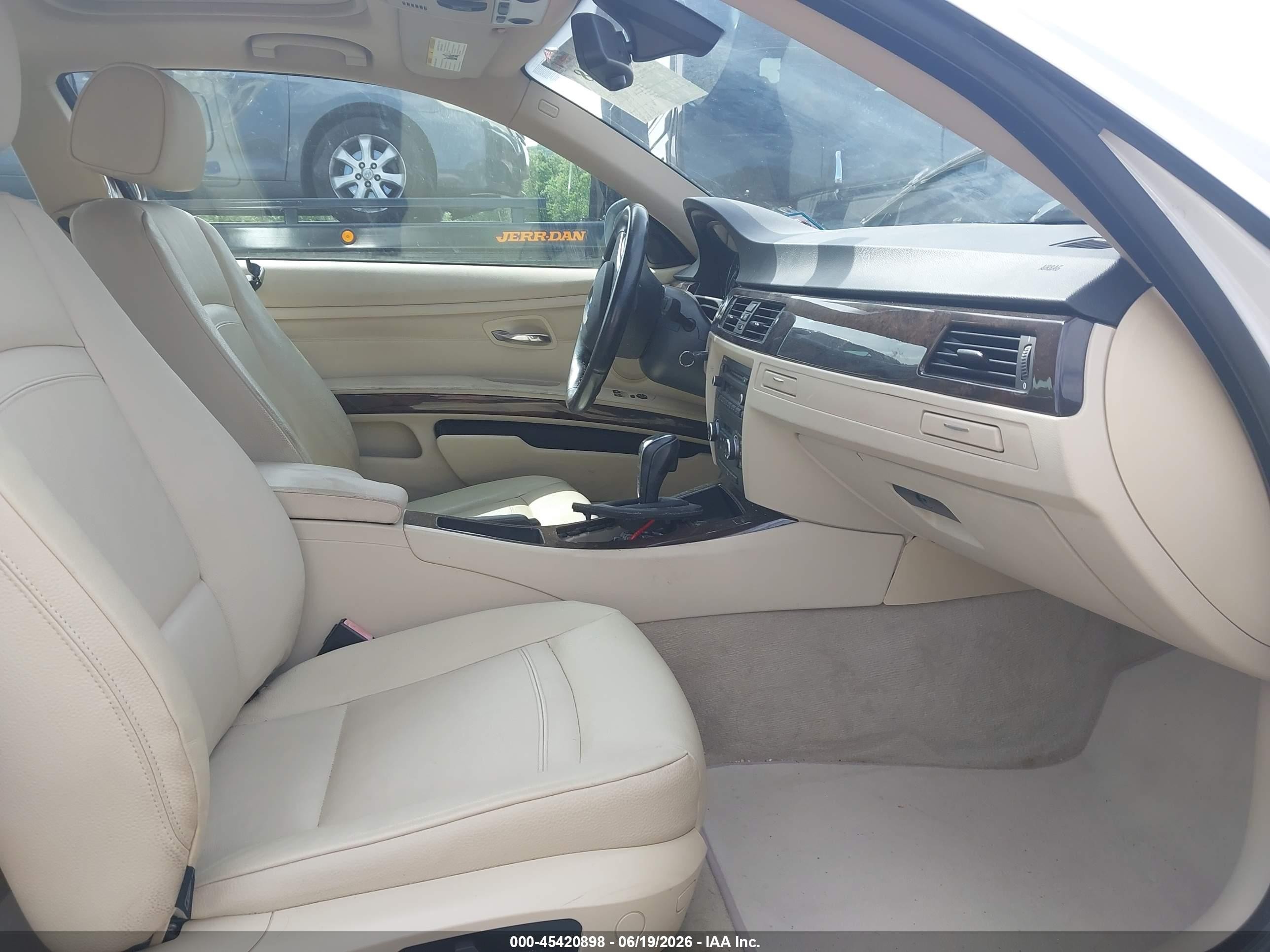 2011 Bmw 328i Xdrive White vin: WBAKF5C50BE655743
