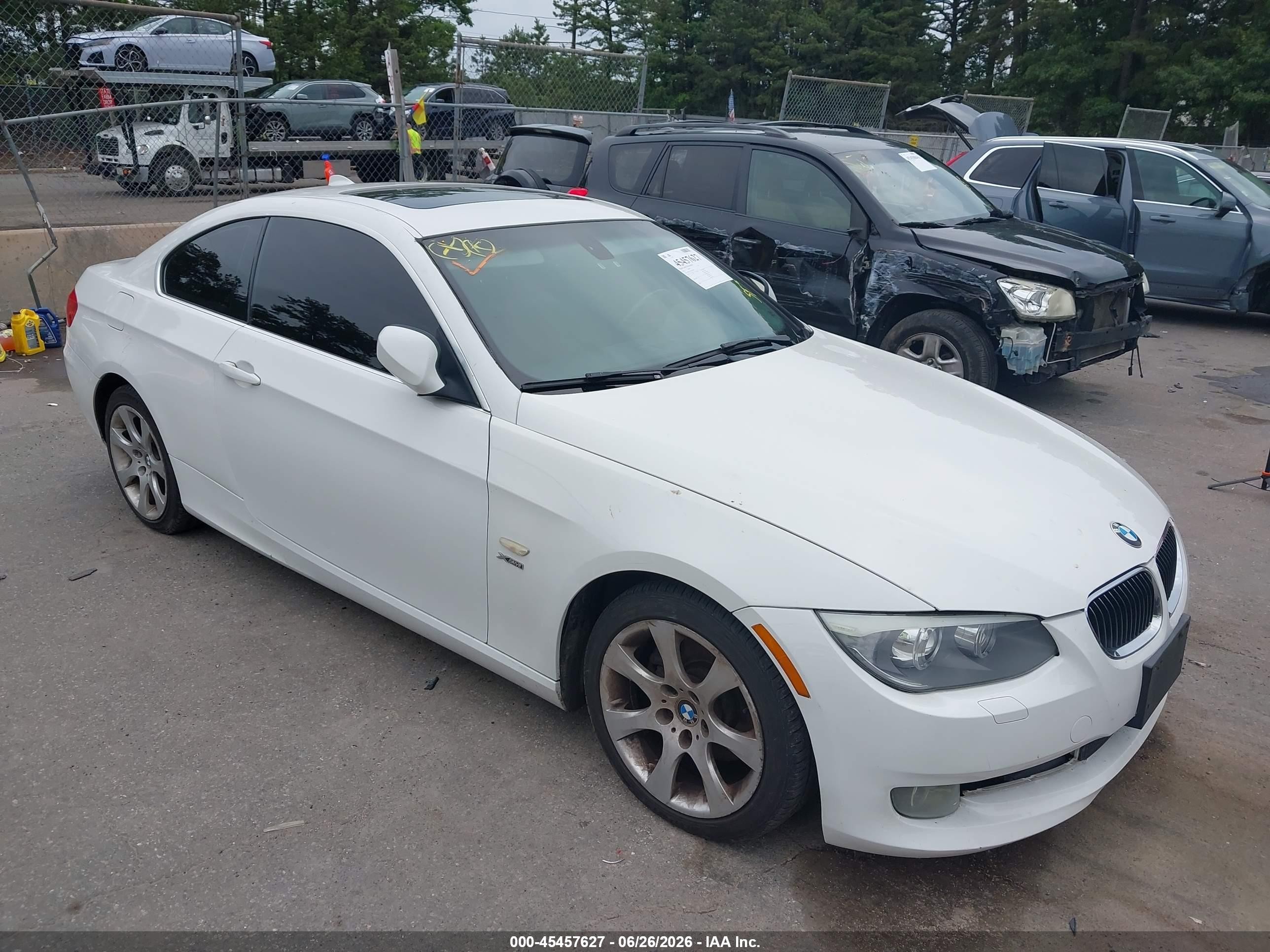 2011 Bmw 328i Xdrive White vin: WBAKF5C50BE655998