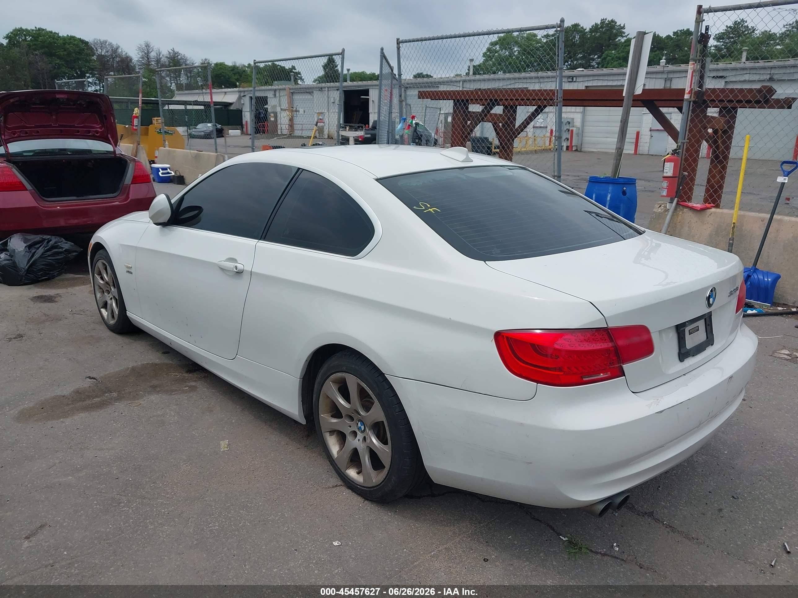 2011 Bmw 328i Xdrive White vin: WBAKF5C50BE655998