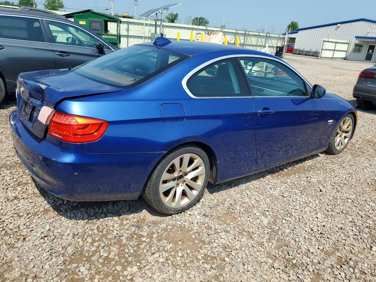2011 Bmw 328 Xi Sulev Blue vin: WBAKF5C51BE586884