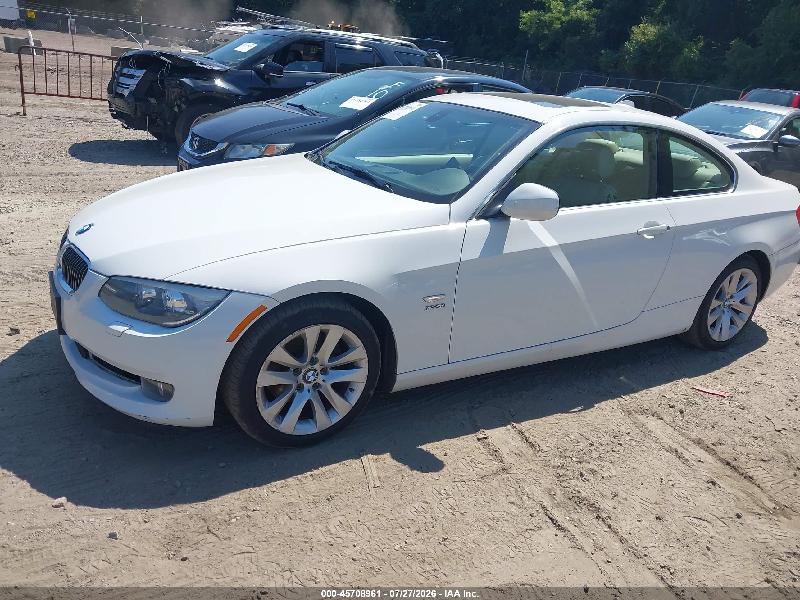 2011 Bmw 328i Xdrive White vin: WBAKF5C52BE586571