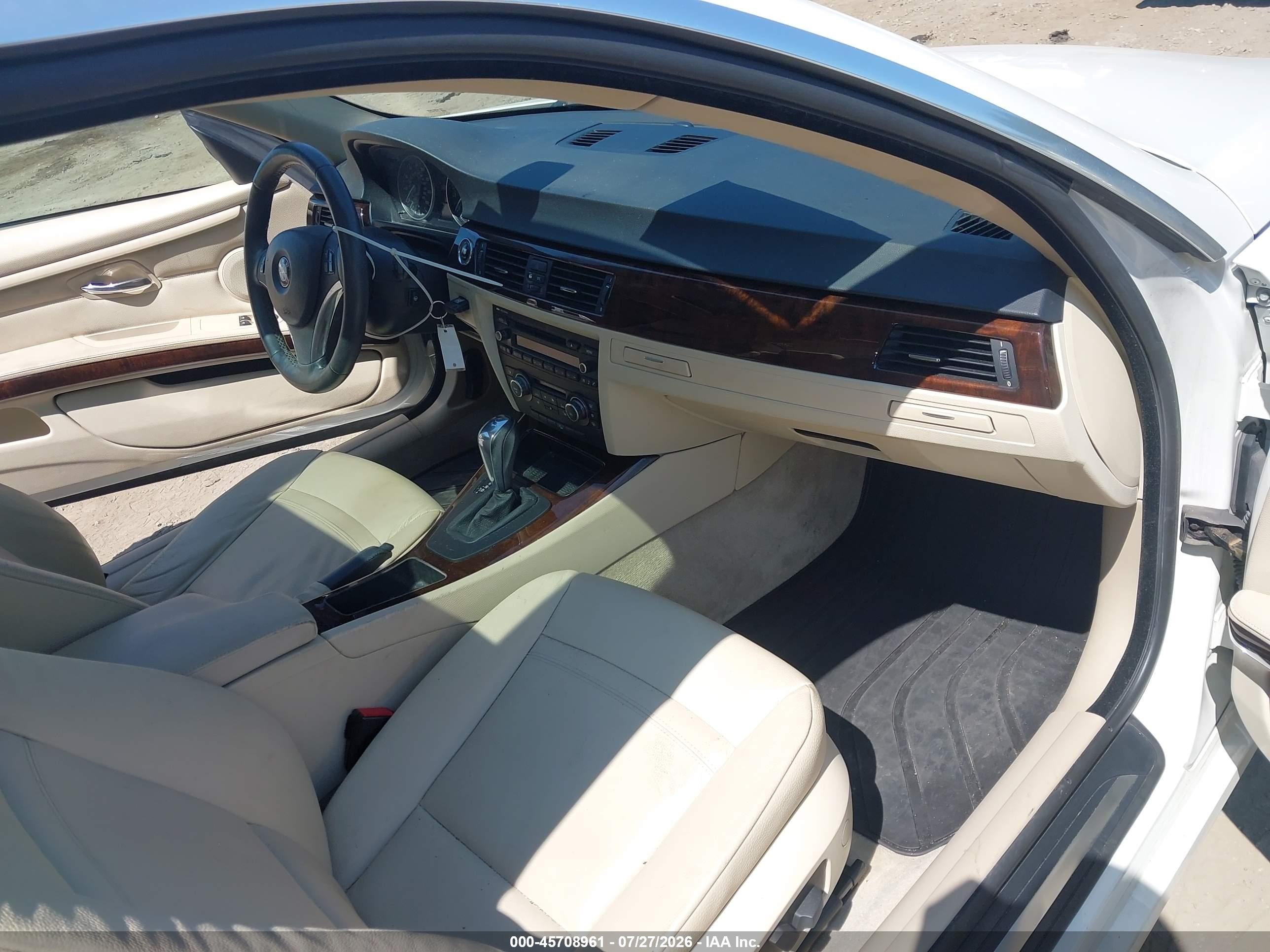 2011 Bmw 328i Xdrive White vin: WBAKF5C52BE586571