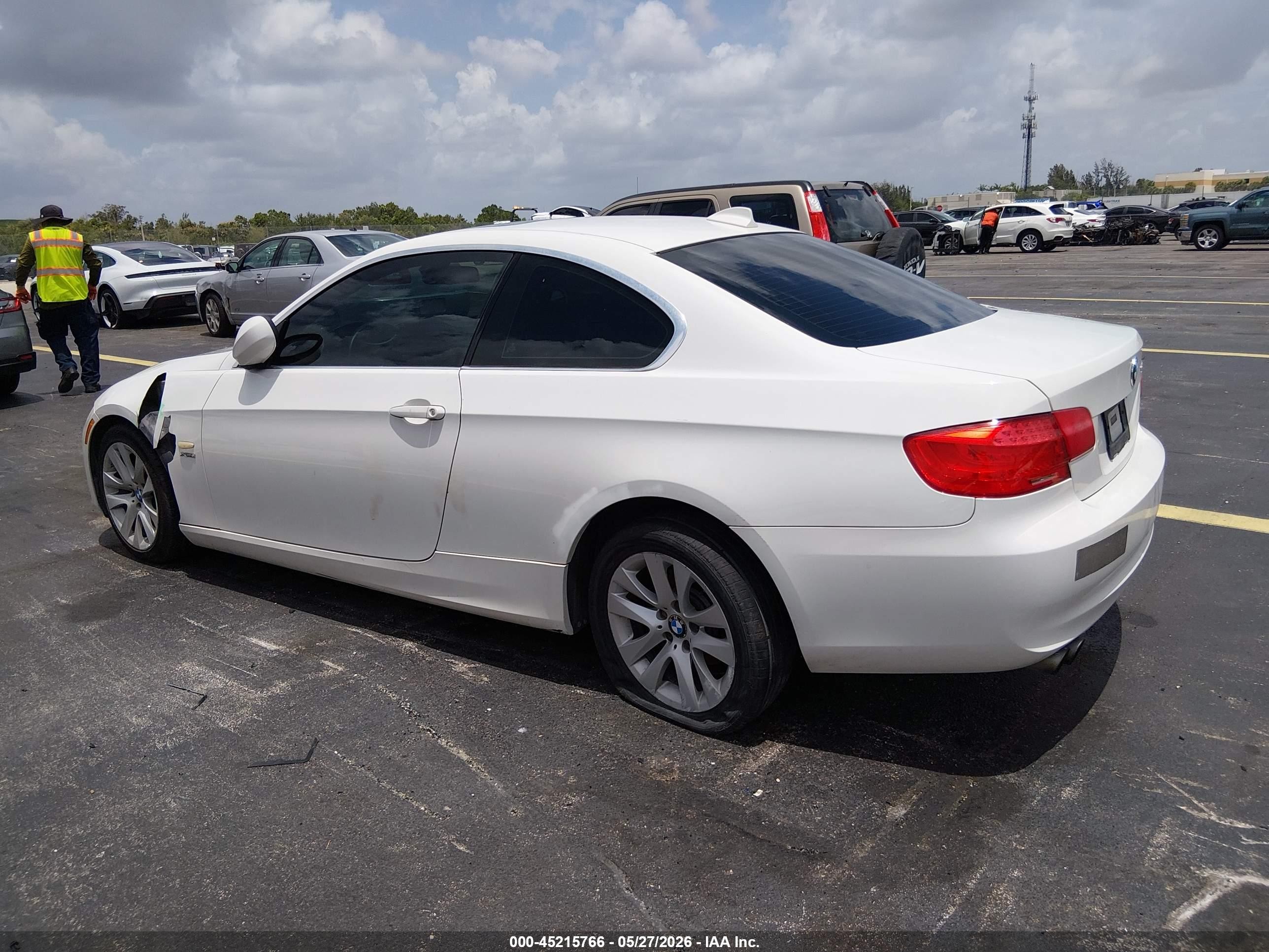 2012 Bmw 328i Xdrive White vin: WBAKF5C52CE656684
