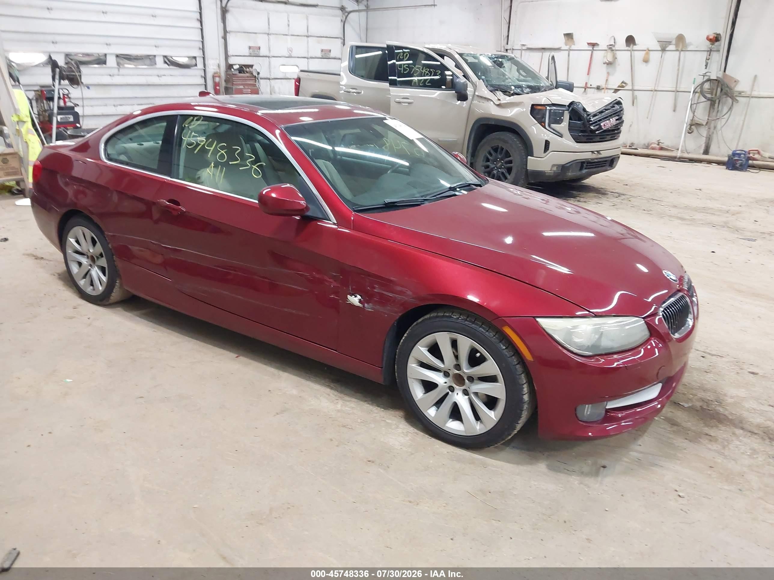 2011 Bmw 328i Xdrive Красный vin: WBAKF5C54BE586961