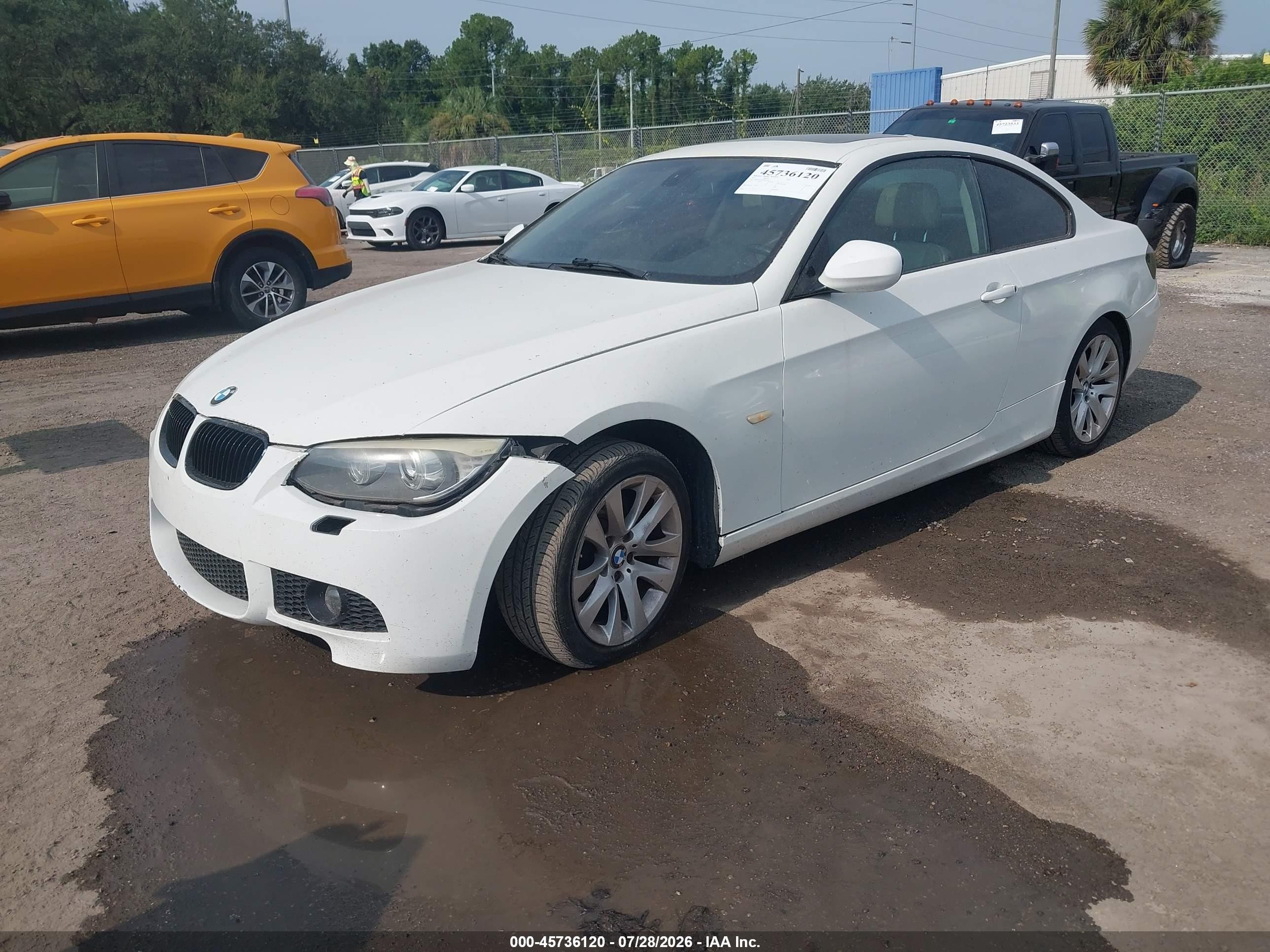 2011 Bmw 328i Xdrive Белый vin: WBAKF5C54BE655857