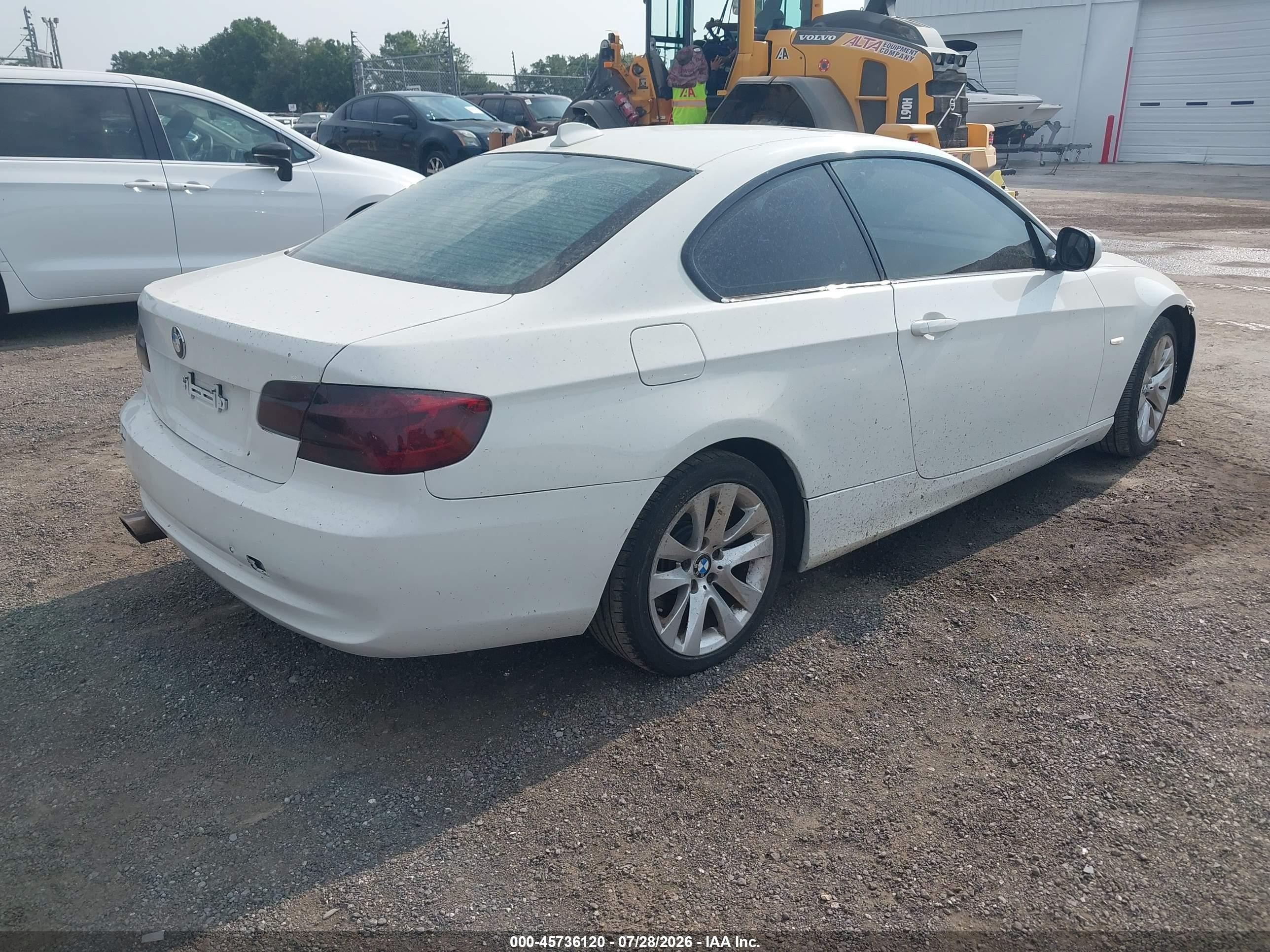 2011 Bmw 328i Xdrive Белый vin: WBAKF5C54BE655857