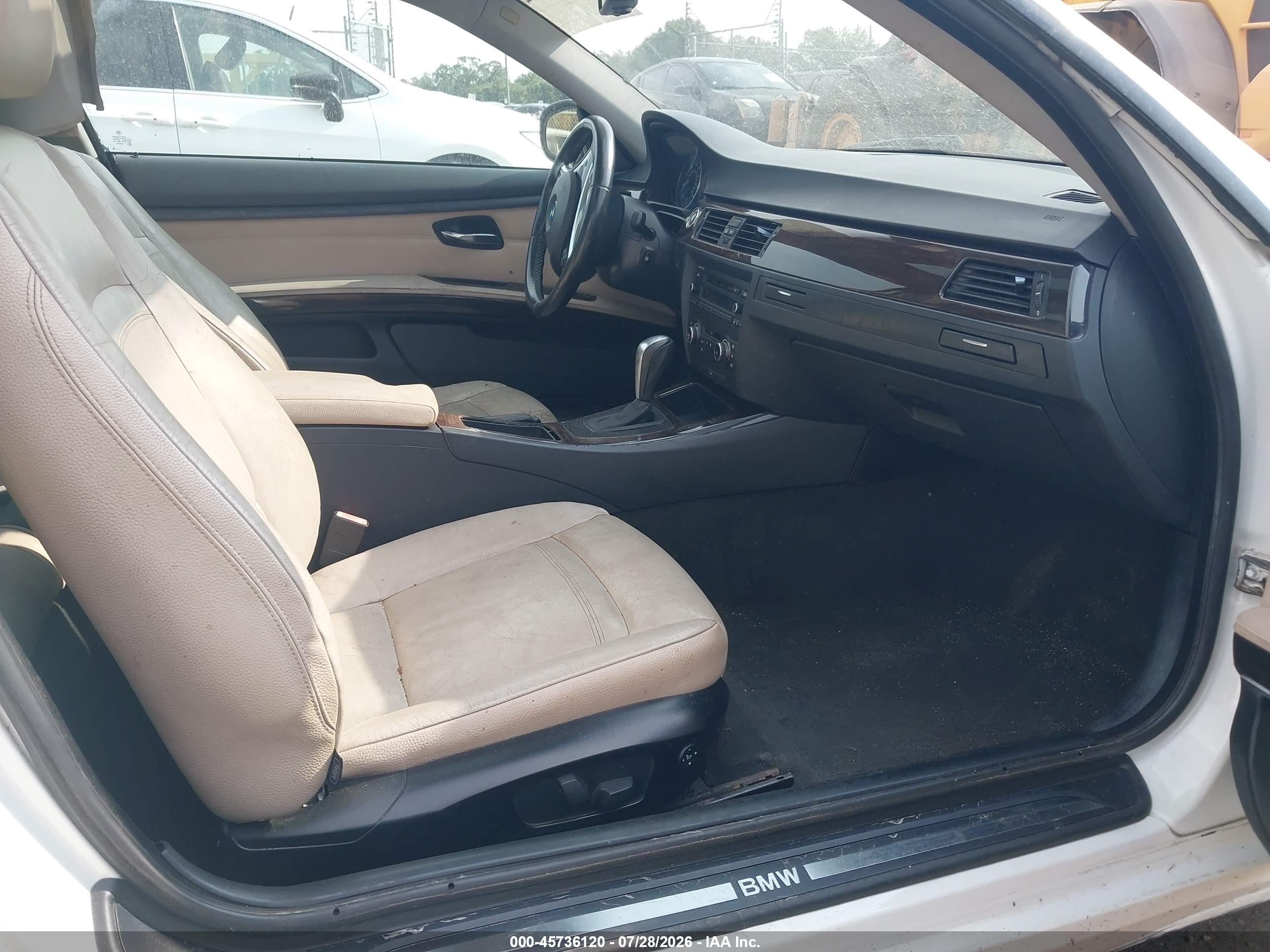 2011 Bmw 328i Xdrive Белый vin: WBAKF5C54BE655857