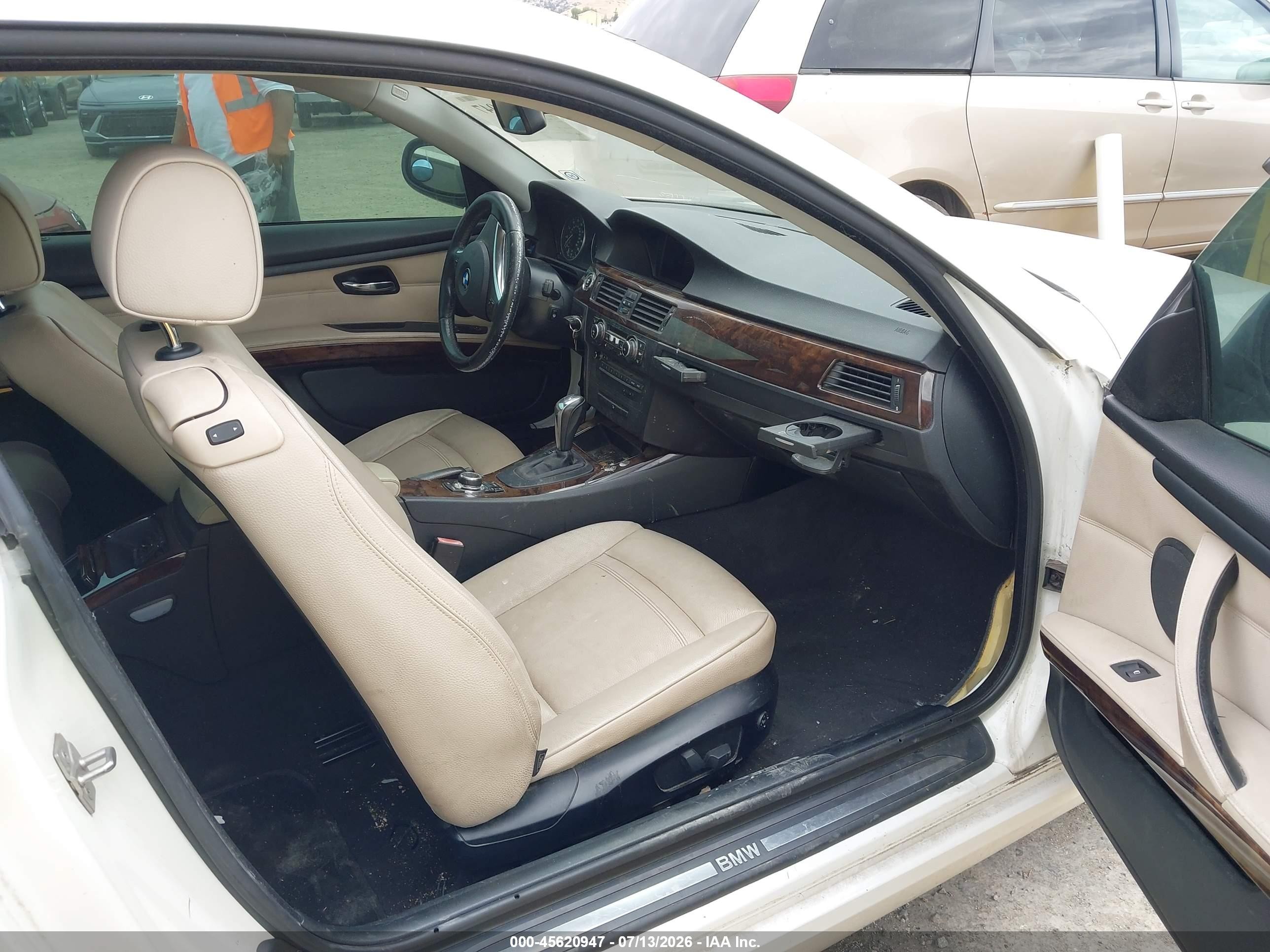 2011 Bmw 328i Xdrive White vin: WBAKF5C57BE586629