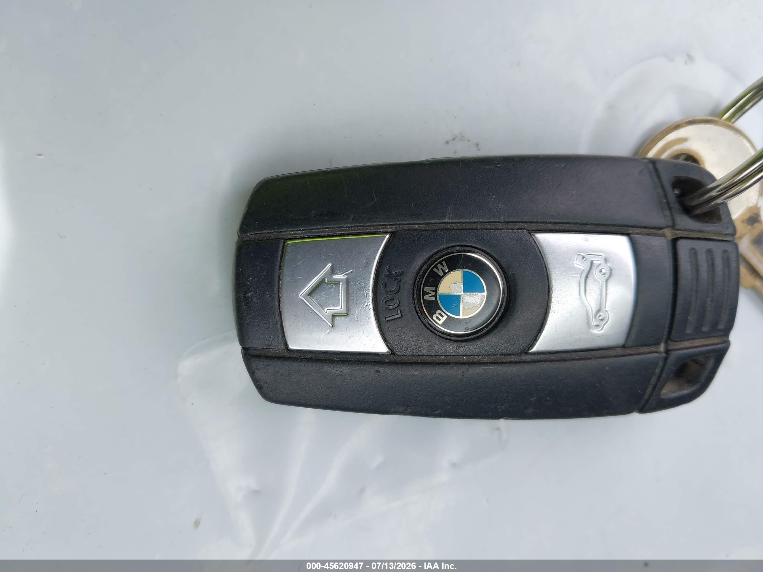 2011 Bmw 328i Xdrive White vin: WBAKF5C57BE586629