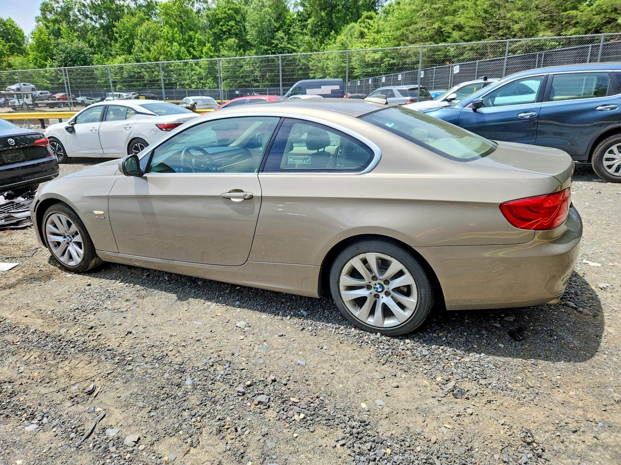 2011 Bmw 328 Xi Sulev Tan vin: WBAKF5C59BE656079
