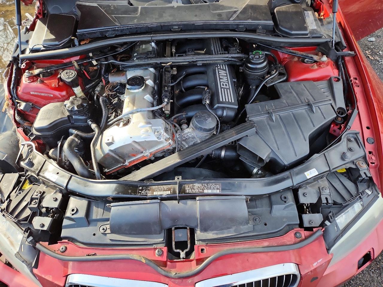 2011 Bmw 328 Xi Sulev Red vin: WBAKF5C5XBE517756