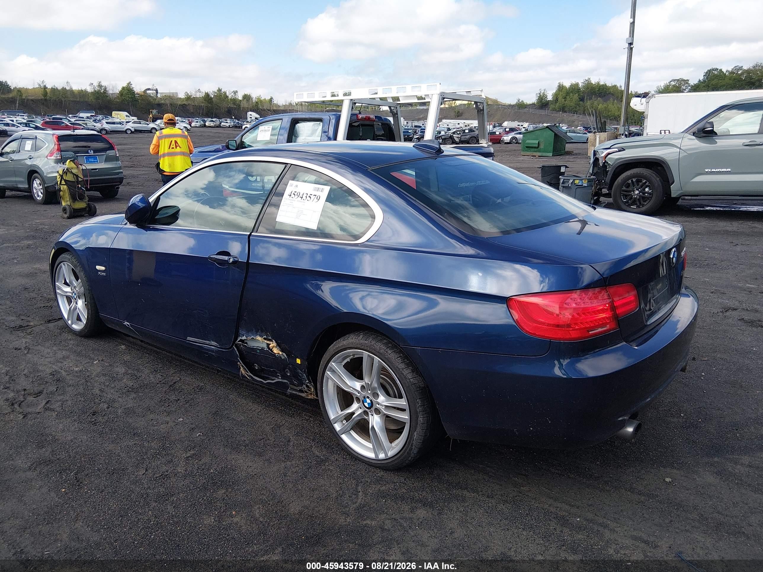 2011 Bmw 335i Xdrive Blue vin: WBAKF9C50BE620241