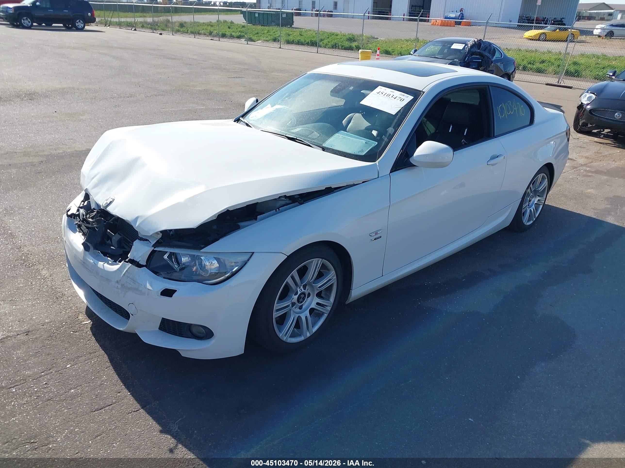 2011 Bmw 335i Xdrive White vin: WBAKF9C51BE672056