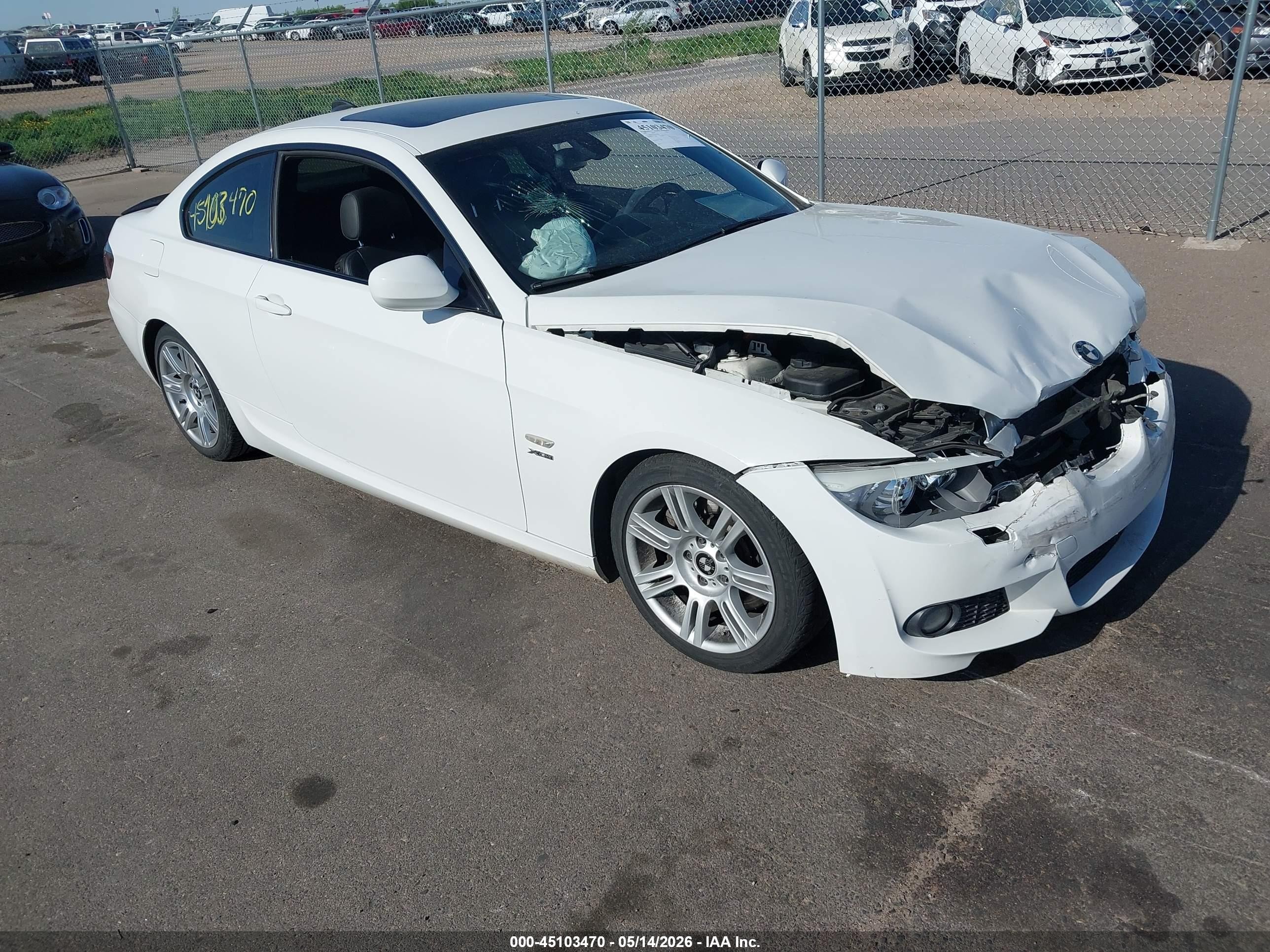 2011 Bmw 335i Xdrive White vin: WBAKF9C51BE672056