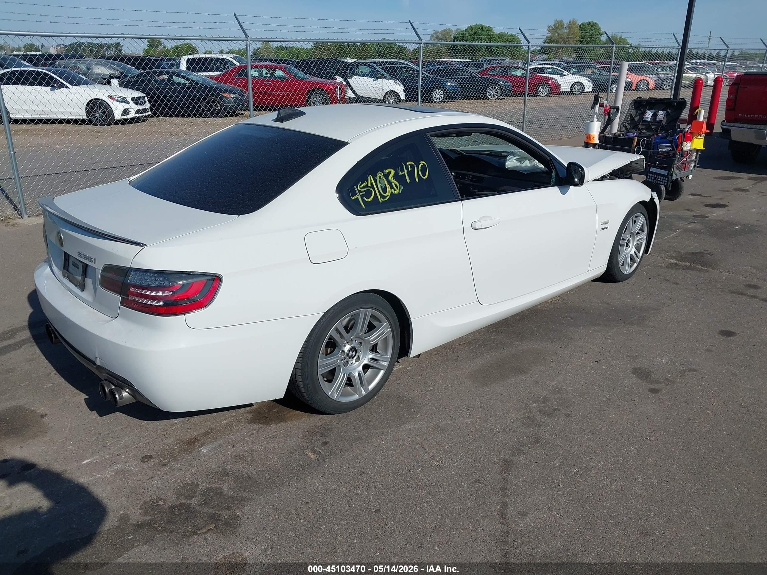 2011 Bmw 335i Xdrive White vin: WBAKF9C51BE672056