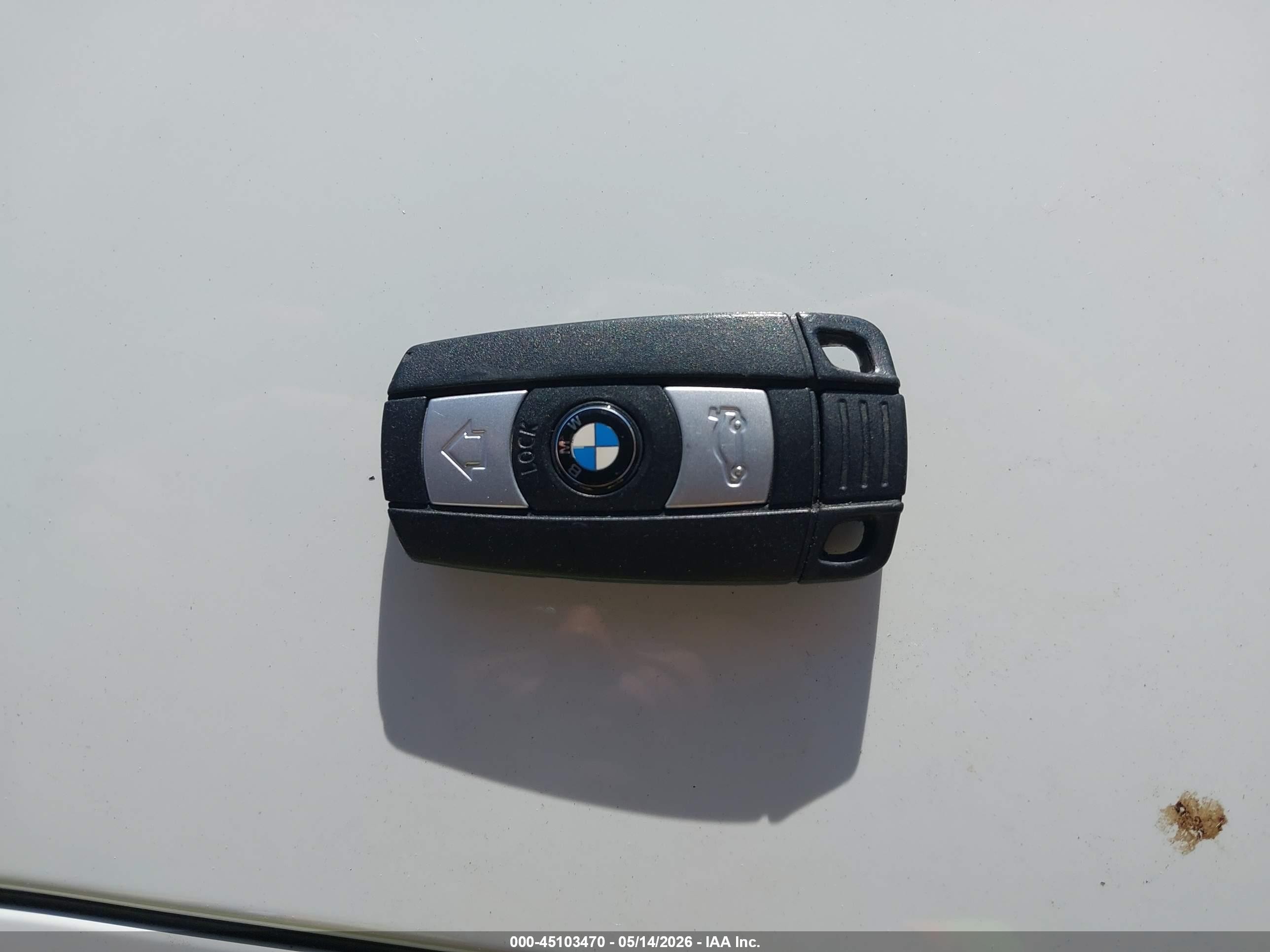 2011 Bmw 335i Xdrive White vin: WBAKF9C51BE672056