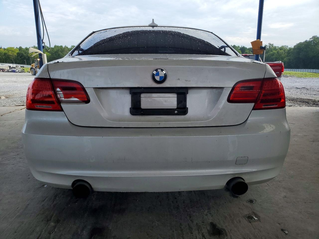 2011 Bmw 335 Xi White vin: WBAKF9C52BE620550