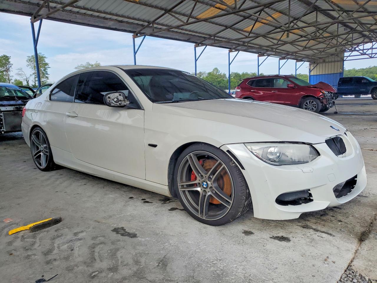 2011 Bmw 335 Xi White vin: WBAKF9C52BE620550