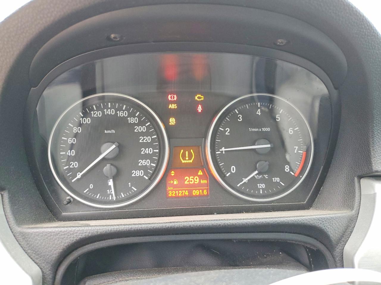 2011 Bmw 335 Xi Red vin: WBAKF9C59BE672175