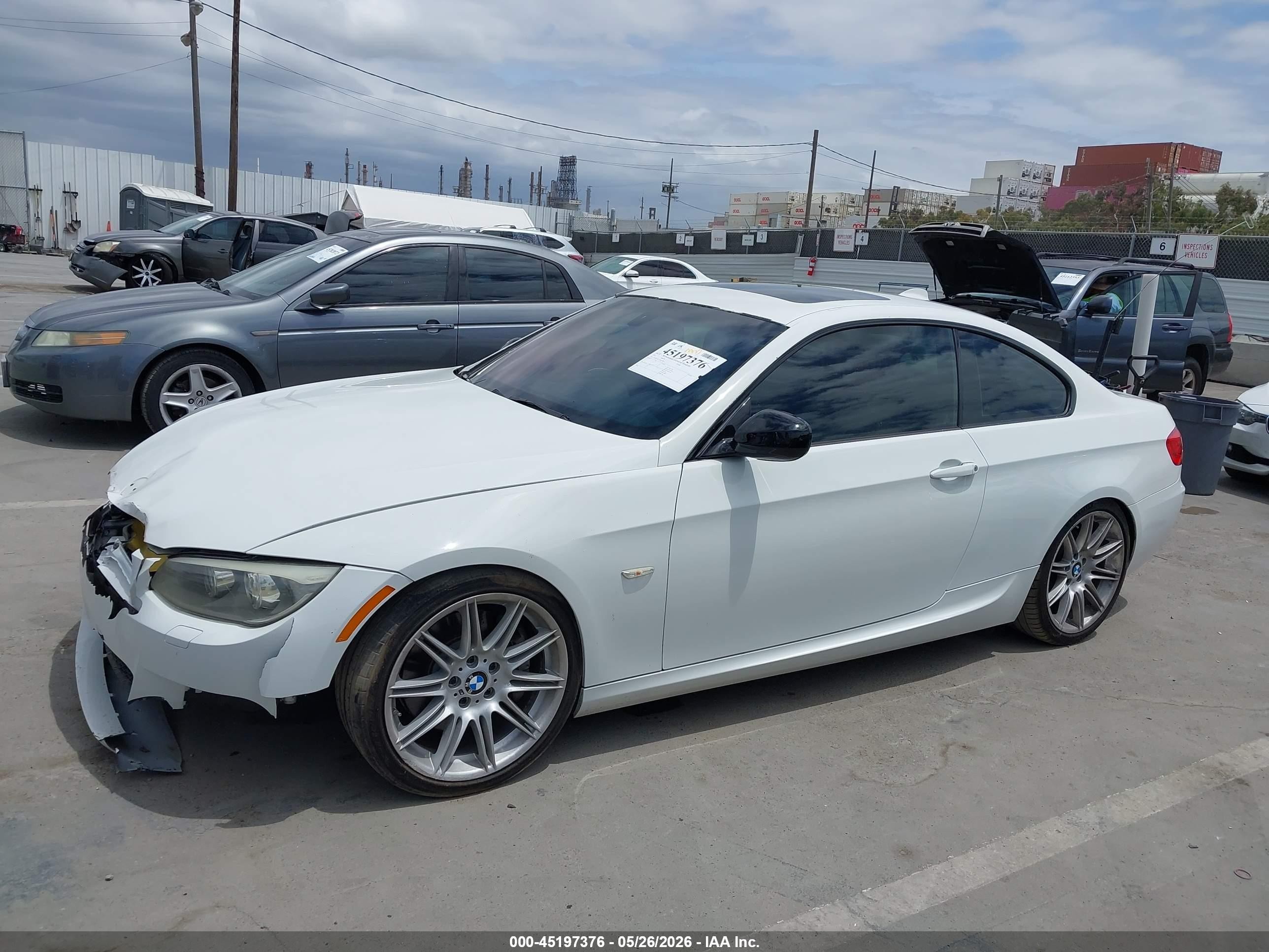 2011 Bmw 335is White vin: WBAKG1C52BE362853
