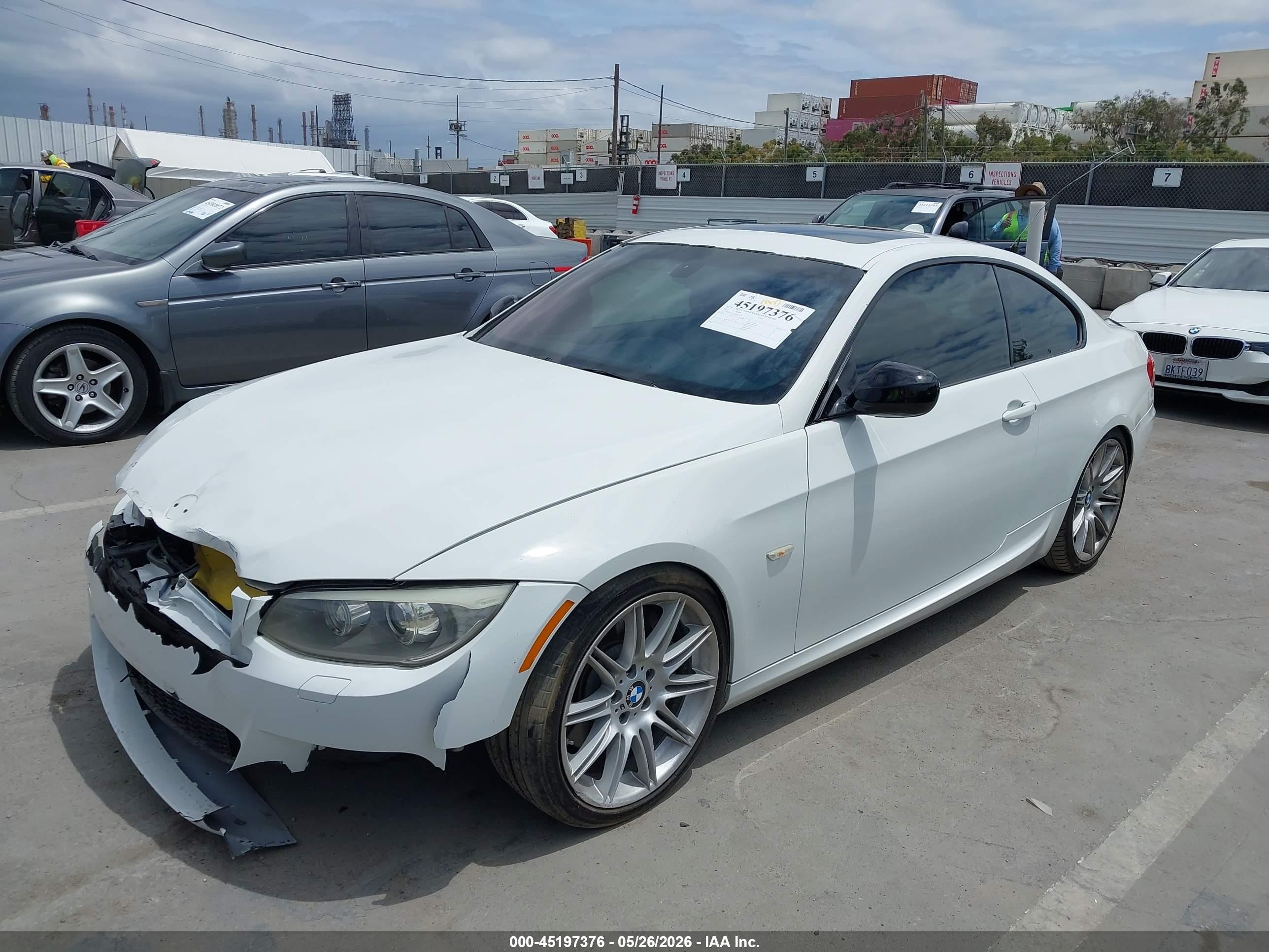 2011 Bmw 335is White vin: WBAKG1C52BE362853