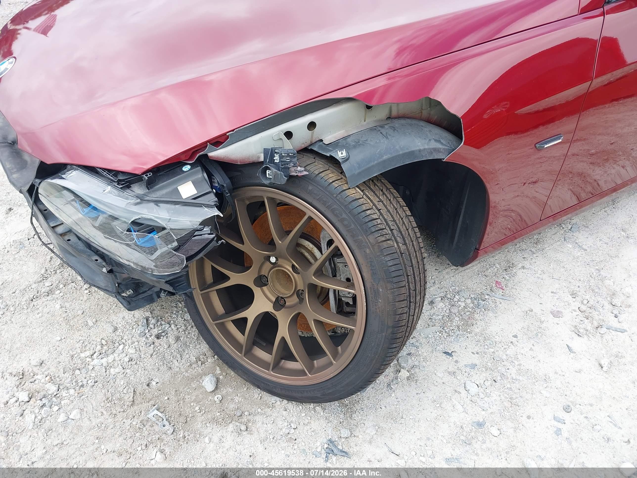2011 Bmw 335i   Red vin: WBAKG7C50BE263631