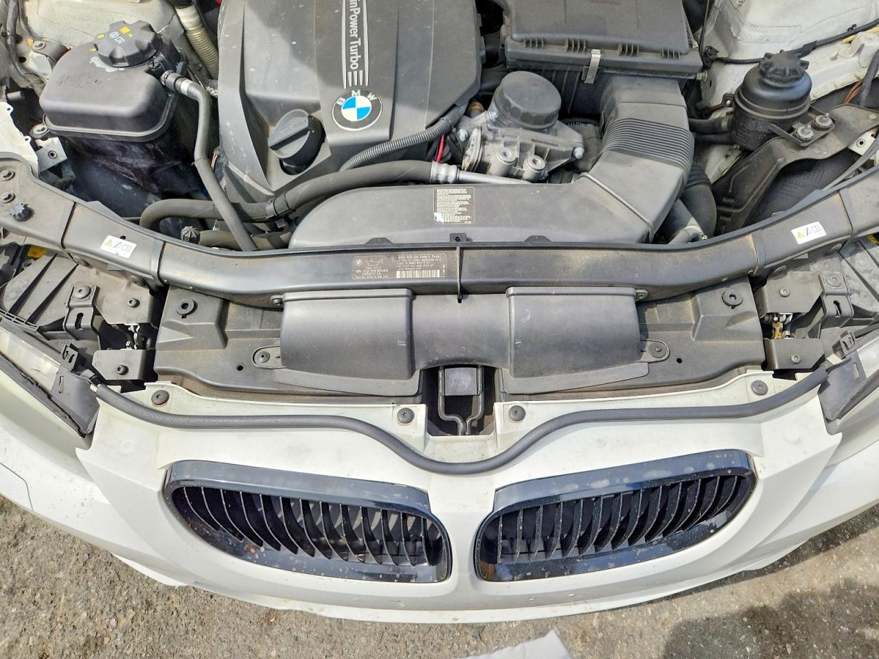 2011 Bmw 335 I White vin: WBAKG7C52BE801780