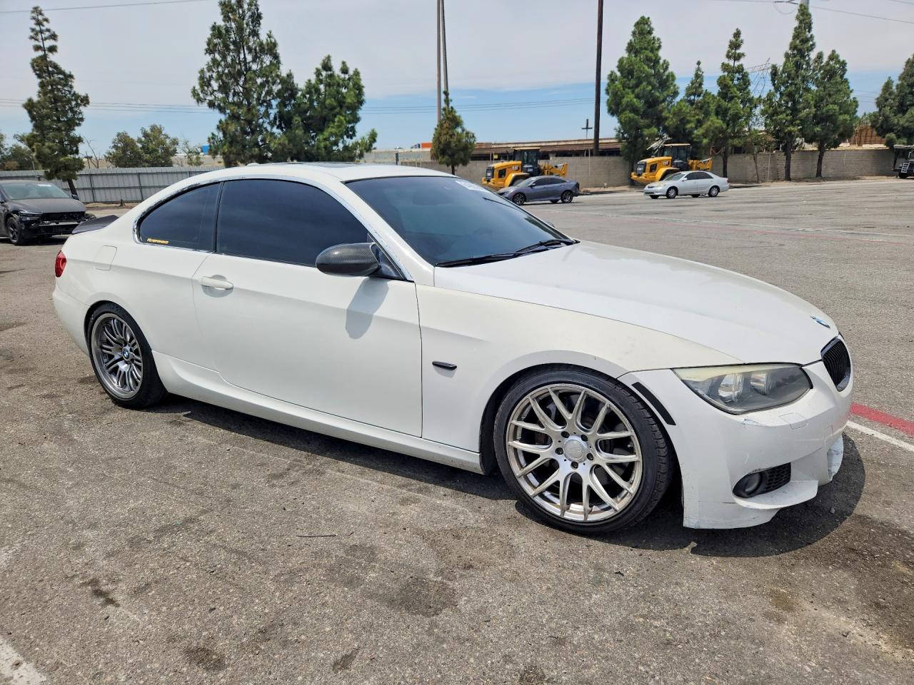 2011 Bmw 335 I White vin: WBAKG7C52BE801780