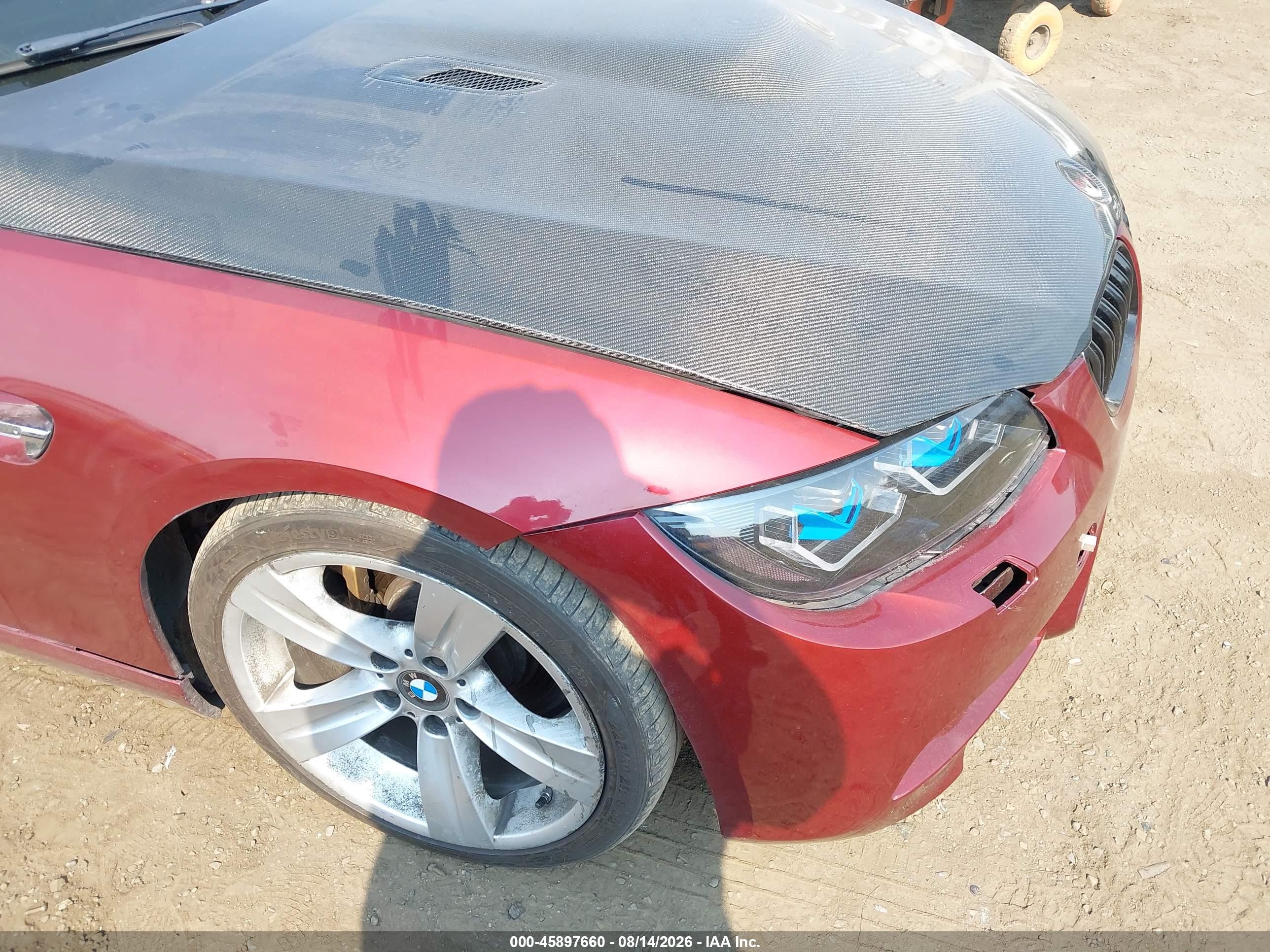 2011 Bmw 335i   Red vin: WBAKG7C58BE801945