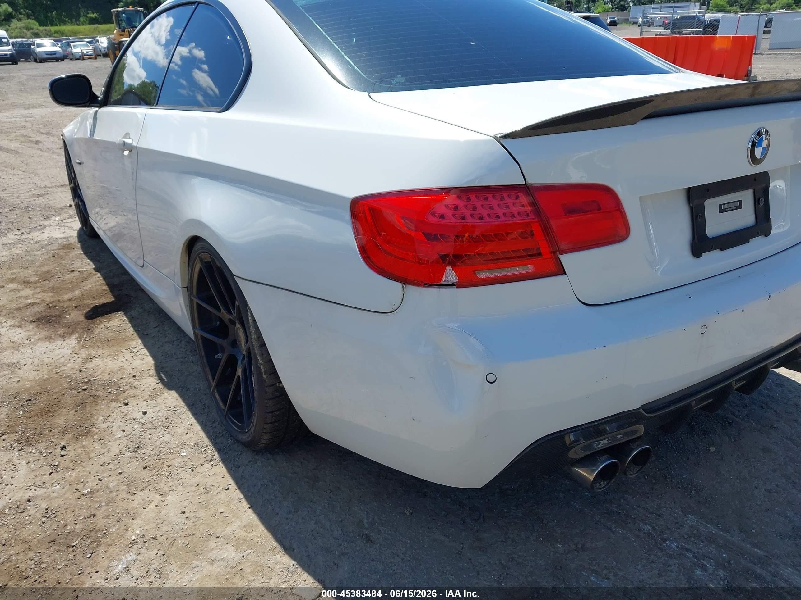 2013 Bmw 335i   White vin: WBAKG7C59DE263369