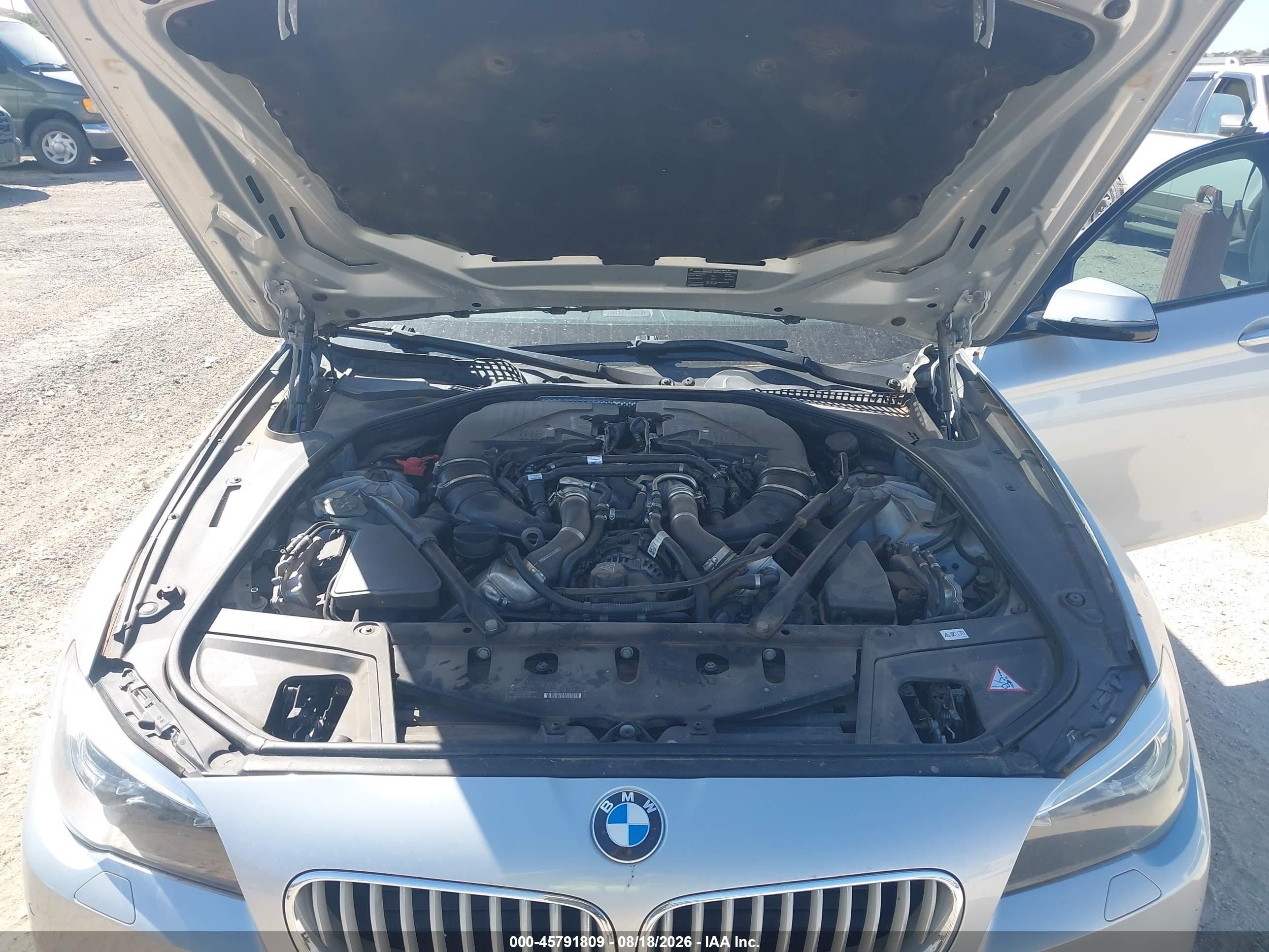 2014 Bmw 550i   Silver vin: WBAKN9C56ED000541