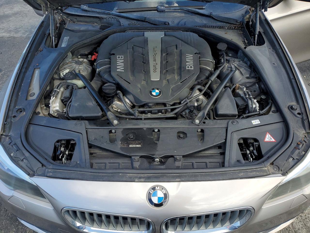 2014 Bmw 550 I Silver vin: WBAKN9C5XED680797