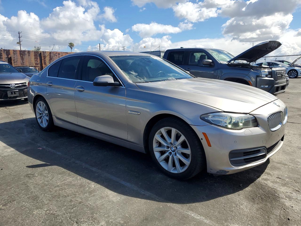 2014 Bmw 550 I Silver vin: WBAKN9C5XED680797