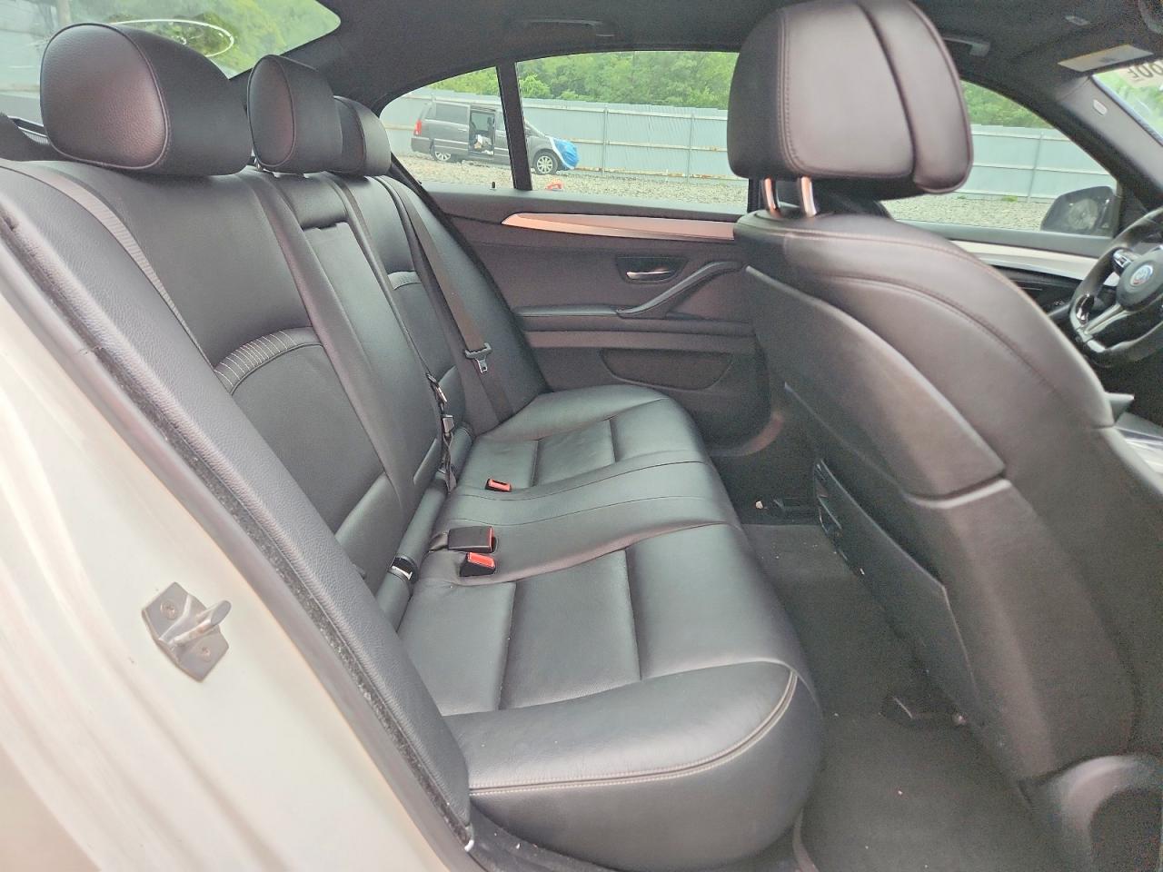 2014 Bmw 550 Xi White vin: WBAKP9C59ED693292