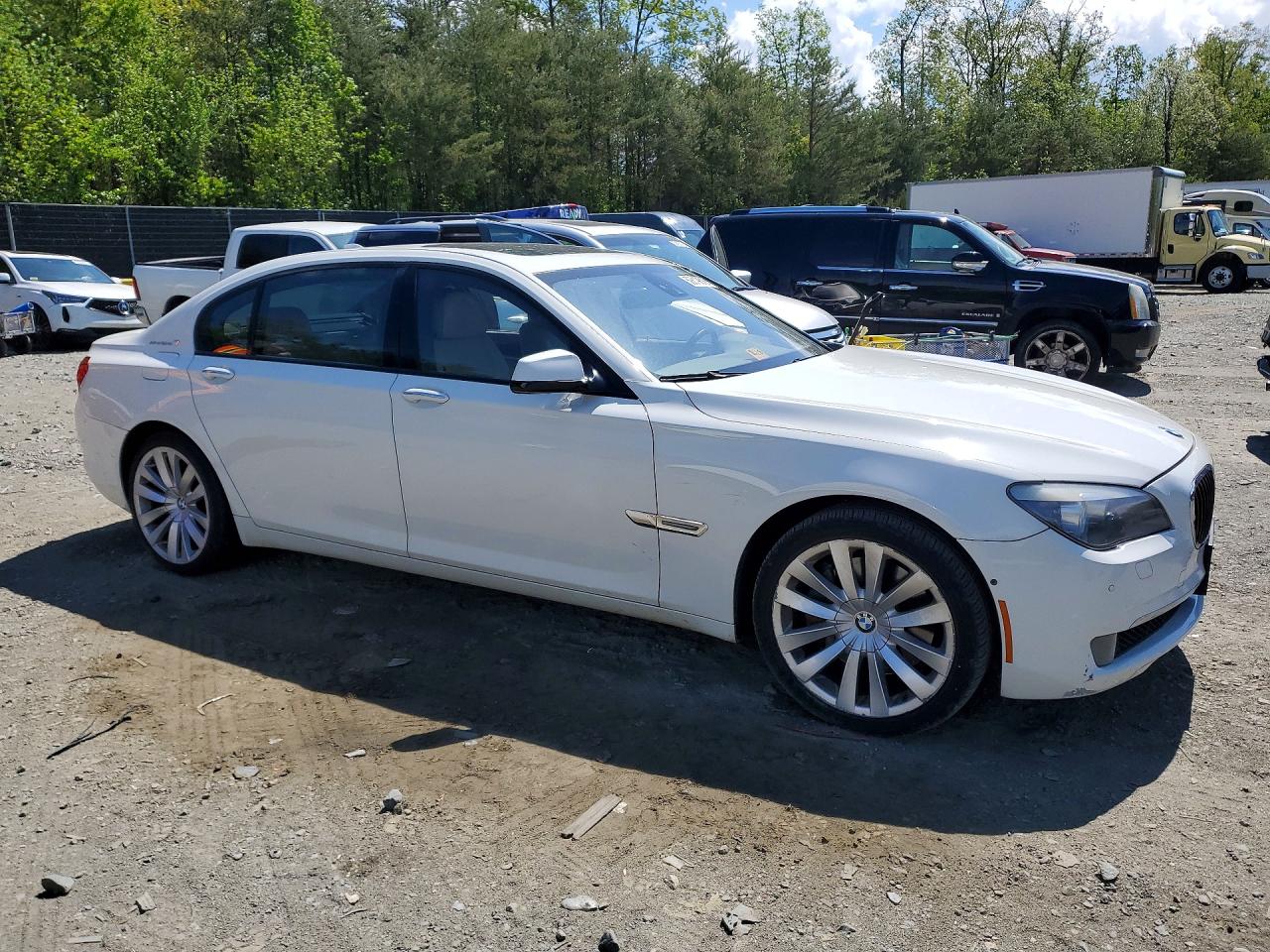 2011 Bmw 750 Li White vin: WBAKX8C54BC198137