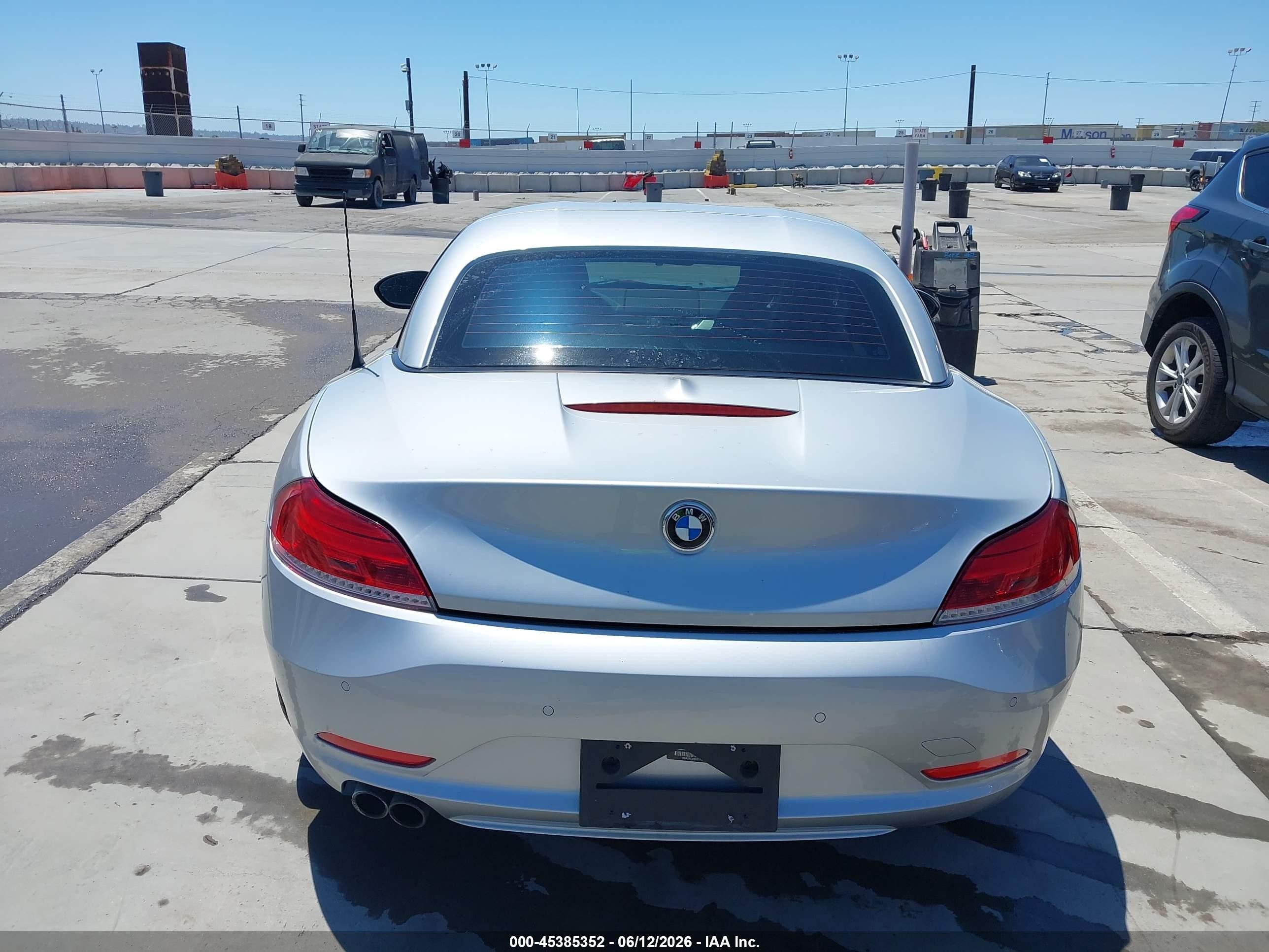 2014 Bmw Z4 Sdrive28i Серебряный vin: WBALL5C57EE717494