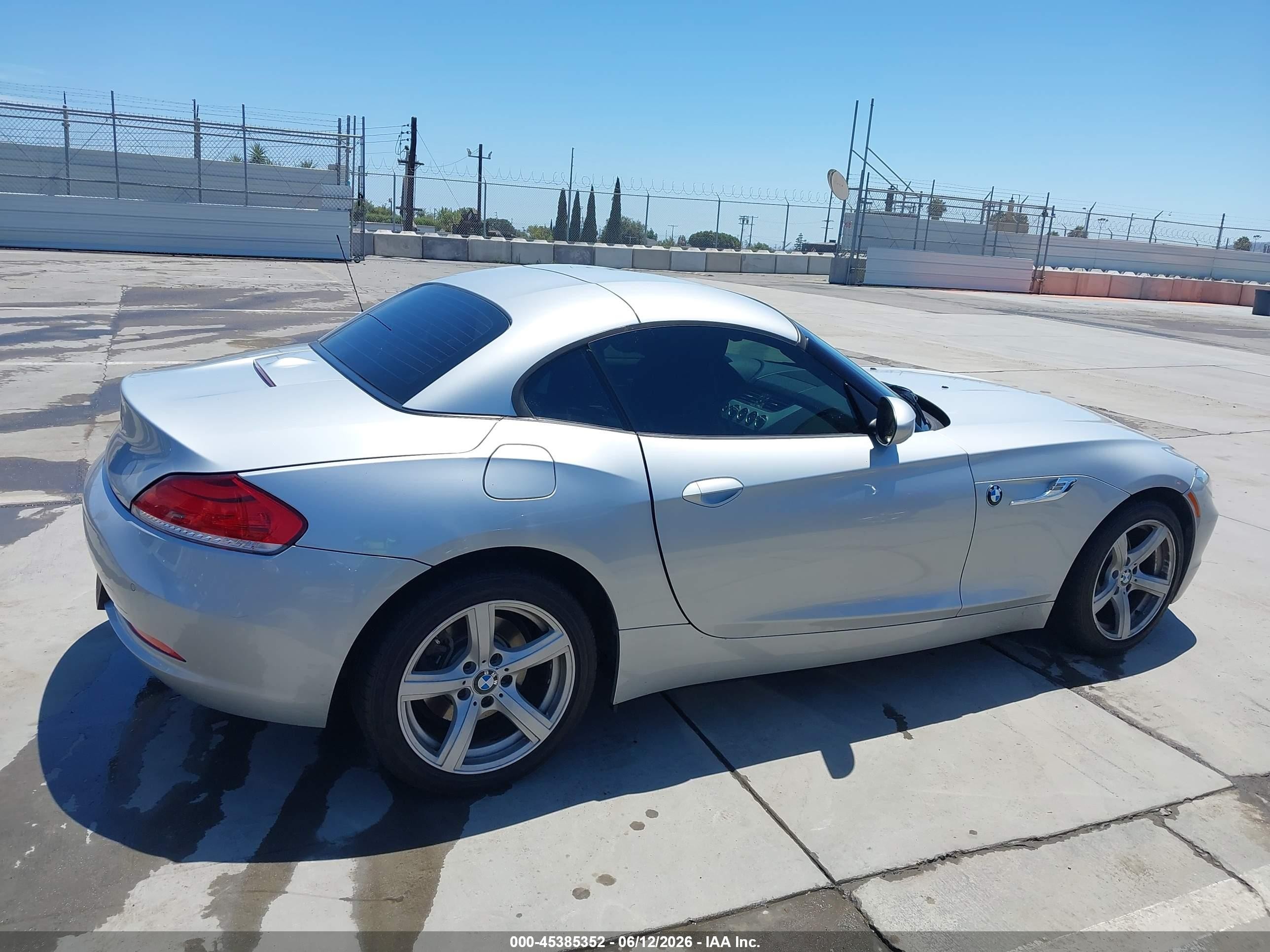 2014 Bmw Z4 Sdrive28i Серебряный vin: WBALL5C57EE717494