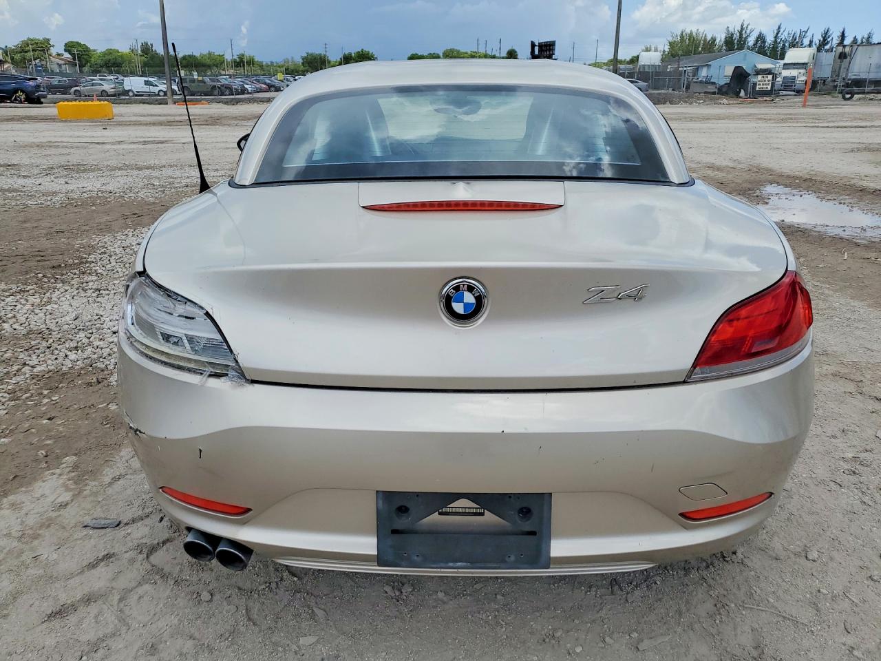 2009 Bmw Z4 Sdrive30i Tan vin: WBALM535X9E161149