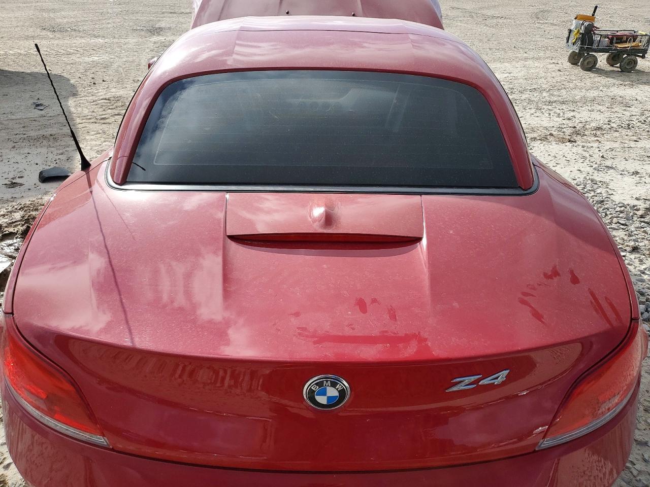 2011 Bmw Z4 Sdrive30i Red vin: WBALM5C51BE380054