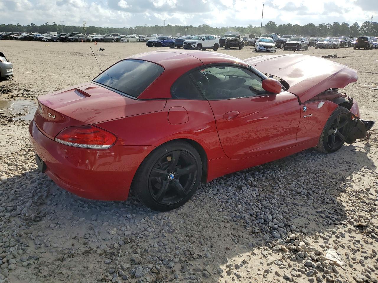 2011 Bmw Z4 Sdrive30i Red vin: WBALM5C51BE380054