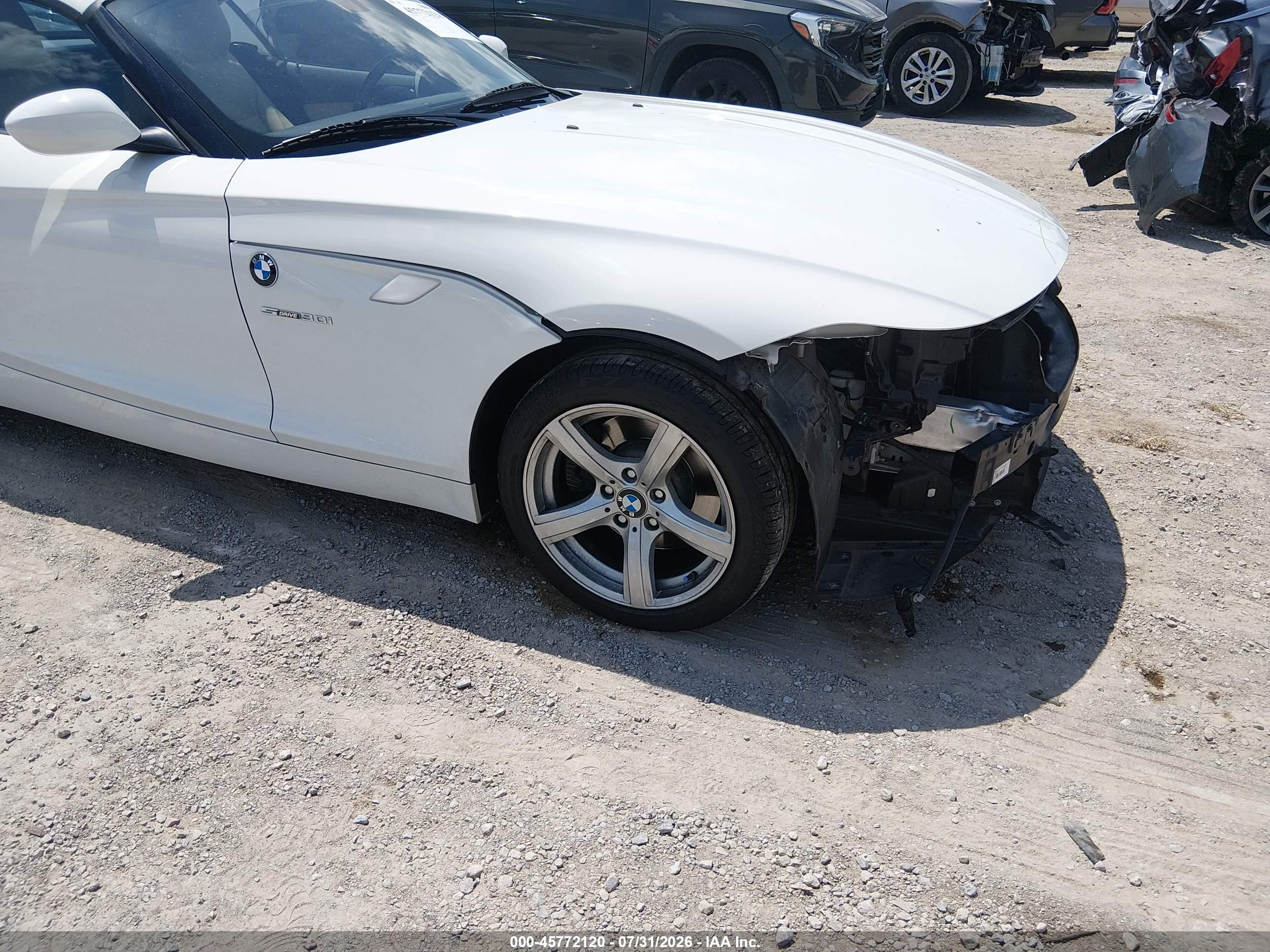 2011 Bmw Z4 Sdrive30i White vin: WBALM5C52BE378846