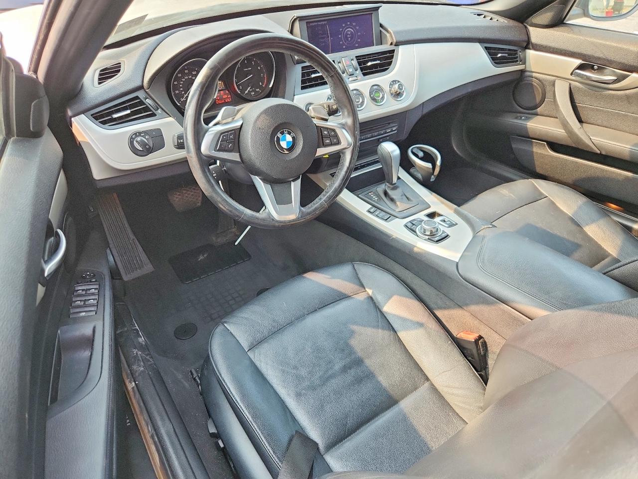 2011 Bmw Z4 Sdrive30i Beige vin: WBALM5C55BE379862